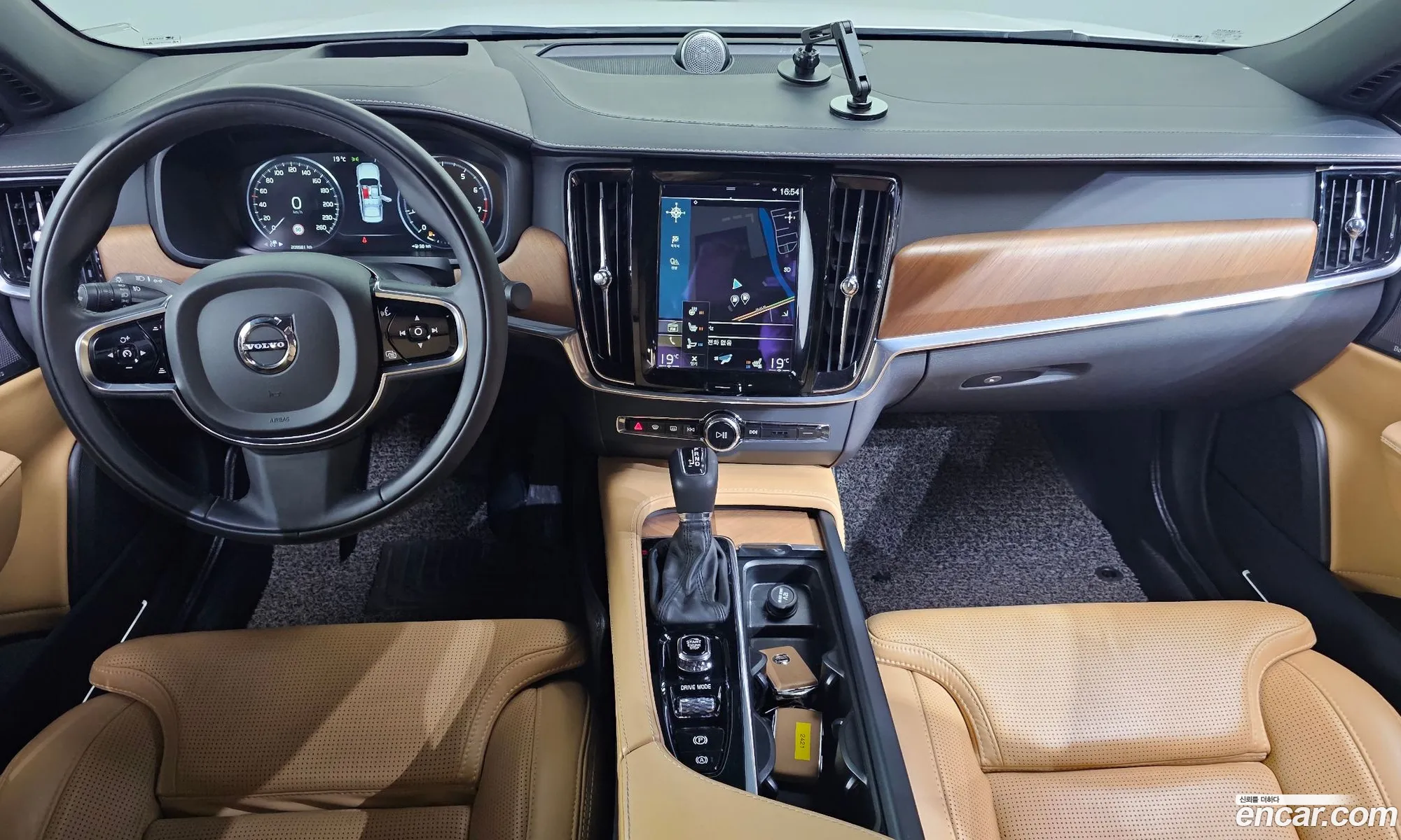 Volvo S90 2019 — 11