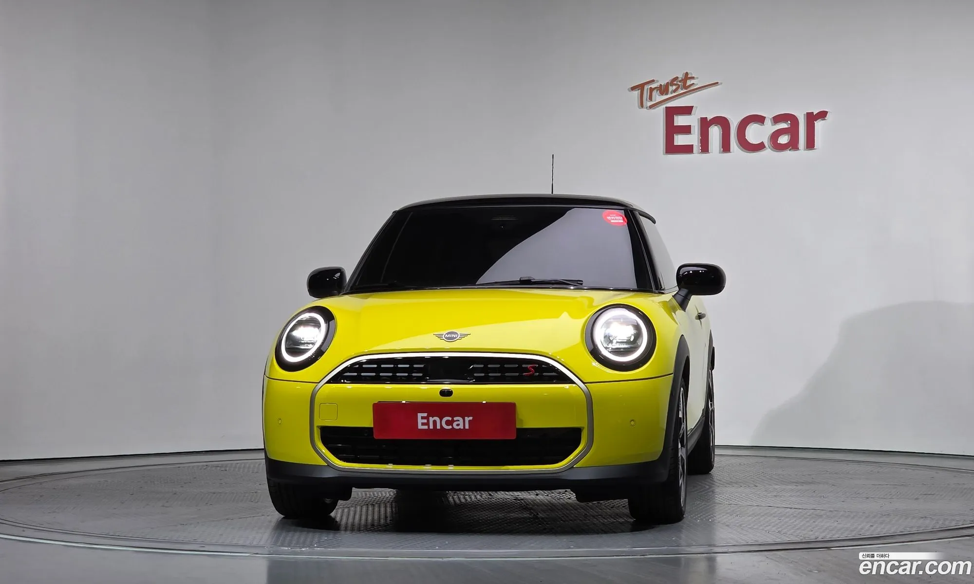 Mini Cooper S 2026 WMW21GD02T2Y25830 — 32
