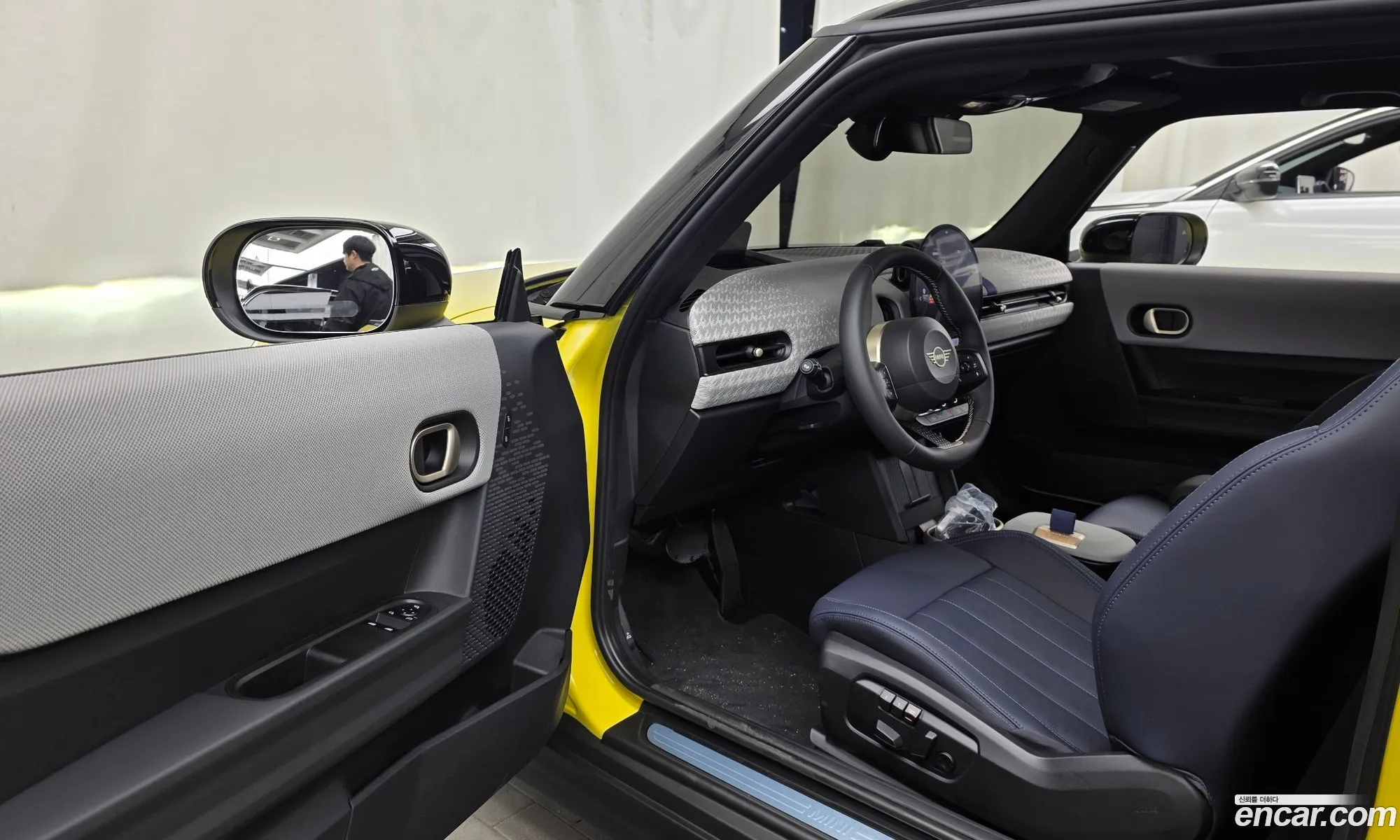 Mini Cooper S 2026 WMW21GD02T2Y25830 — 4