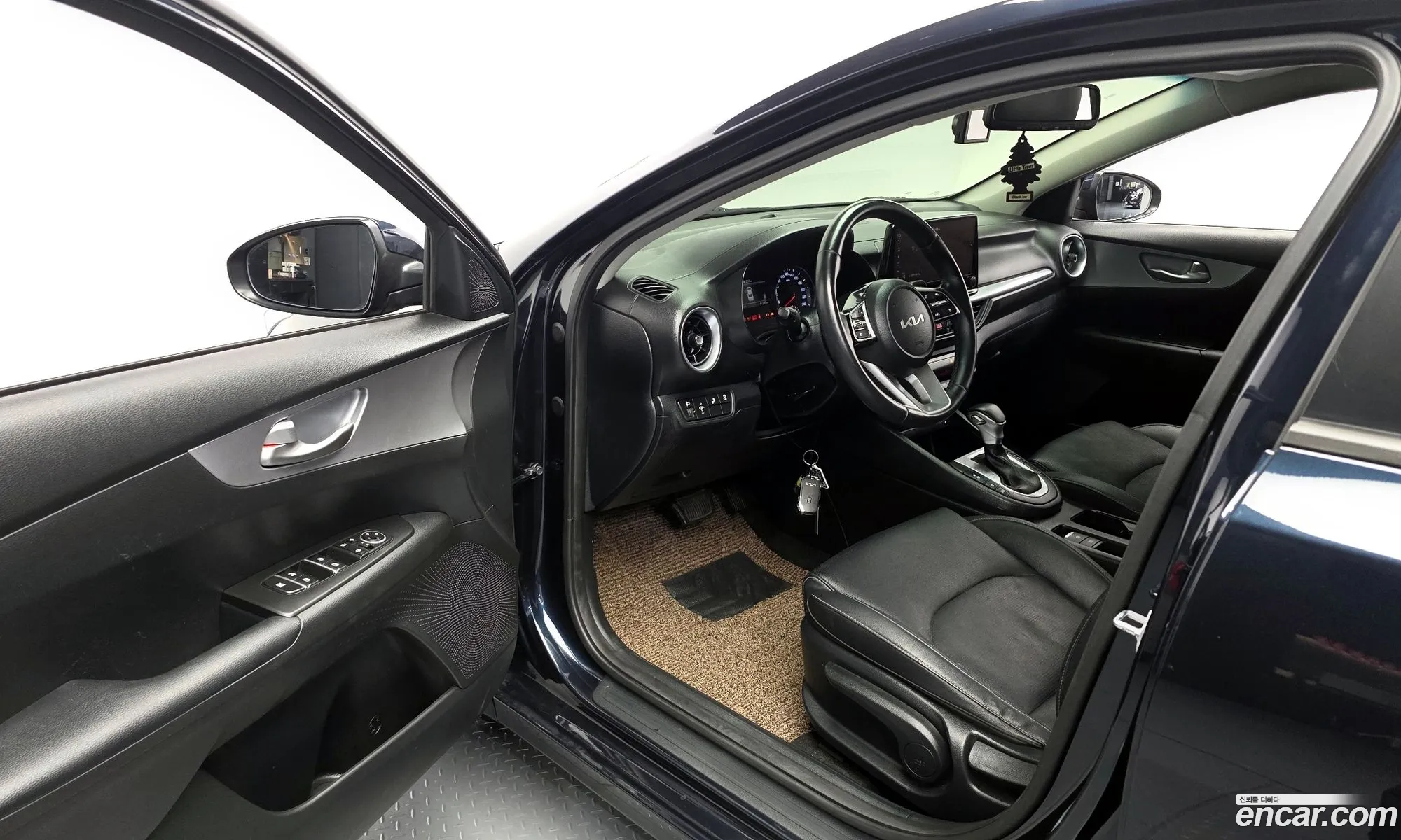 Kia K3 2021 — 21