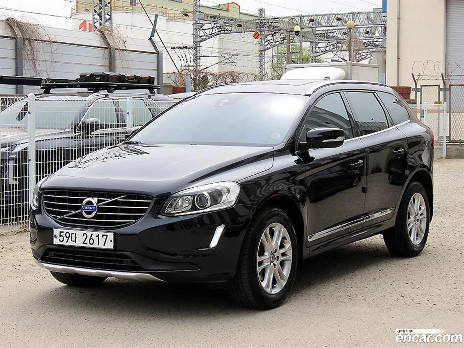 Volvo XC60 2015 — 16