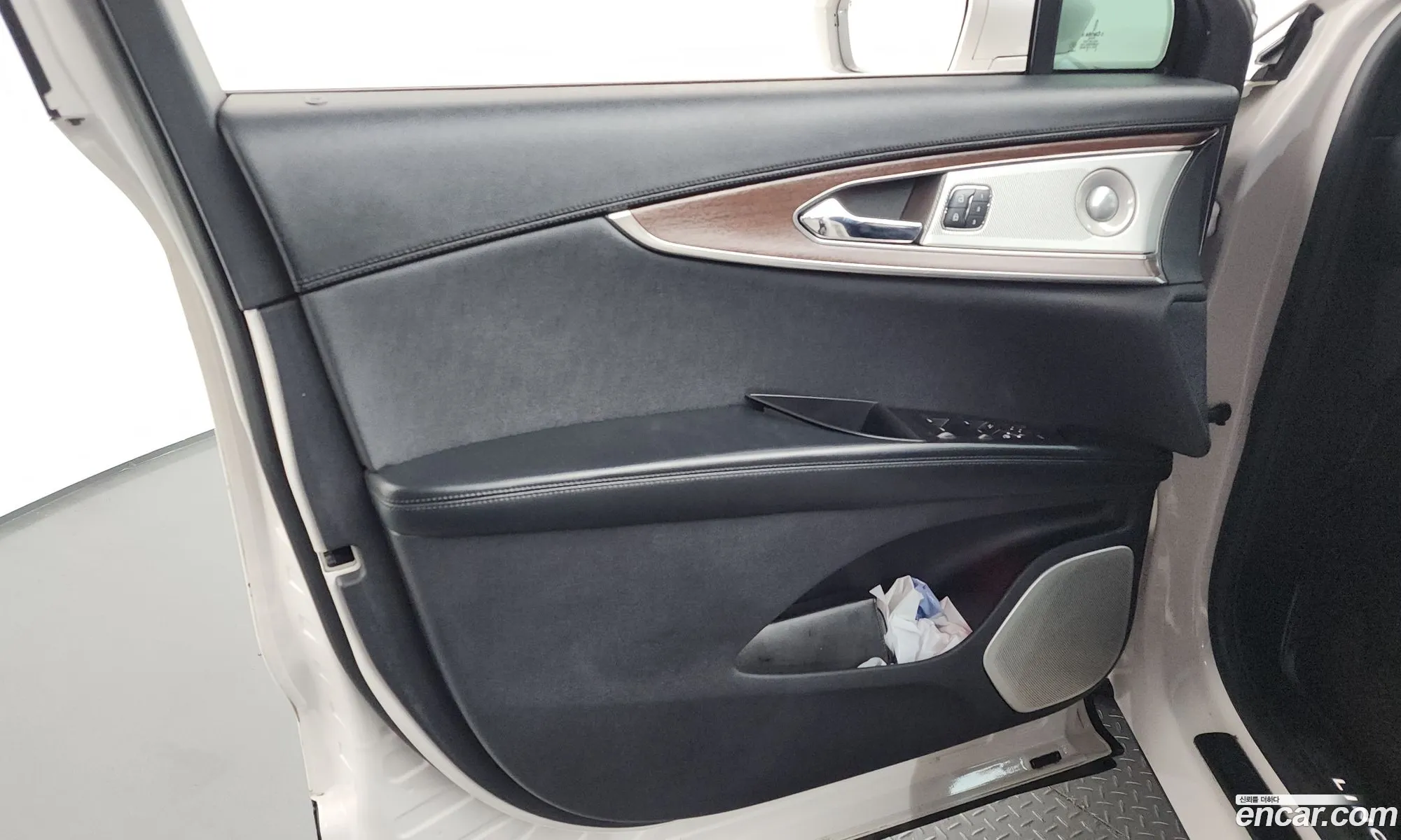 Lincoln Nautilus 2019 2LMPJ8LP8KBL37147 — 21