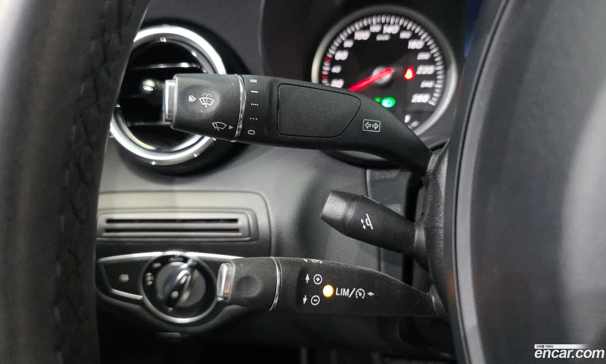 Mercedes-Benz C-Class W205 2017 — 7