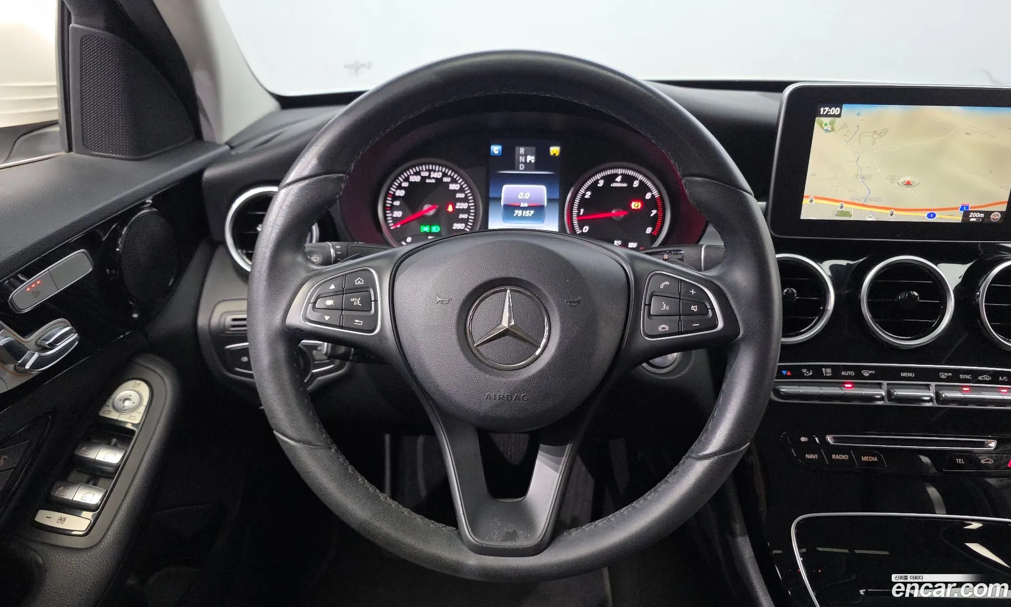Mercedes-Benz C-Class W205 2017 — 16