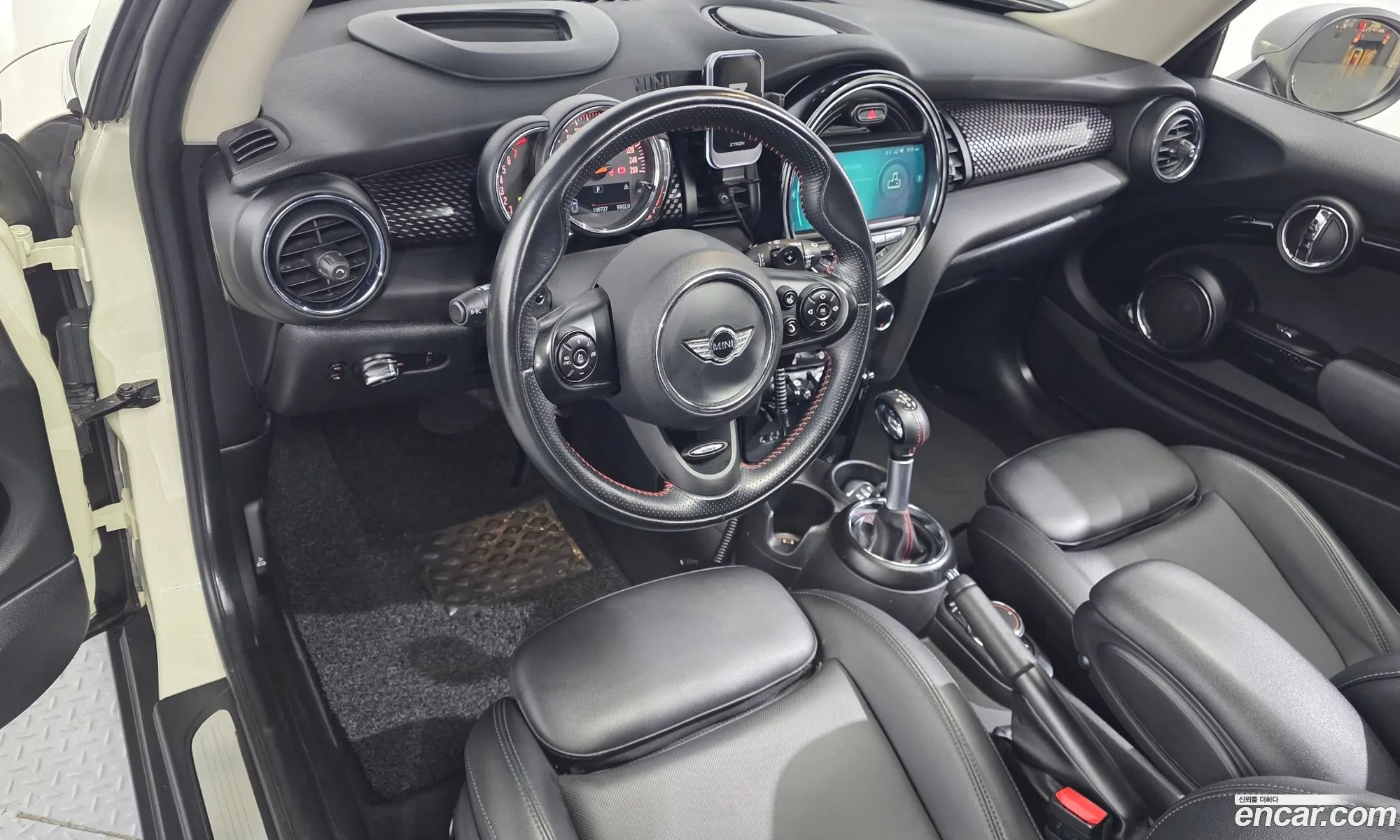 Mini Cooper S 2018 WMWXP7101JT878521 — 2