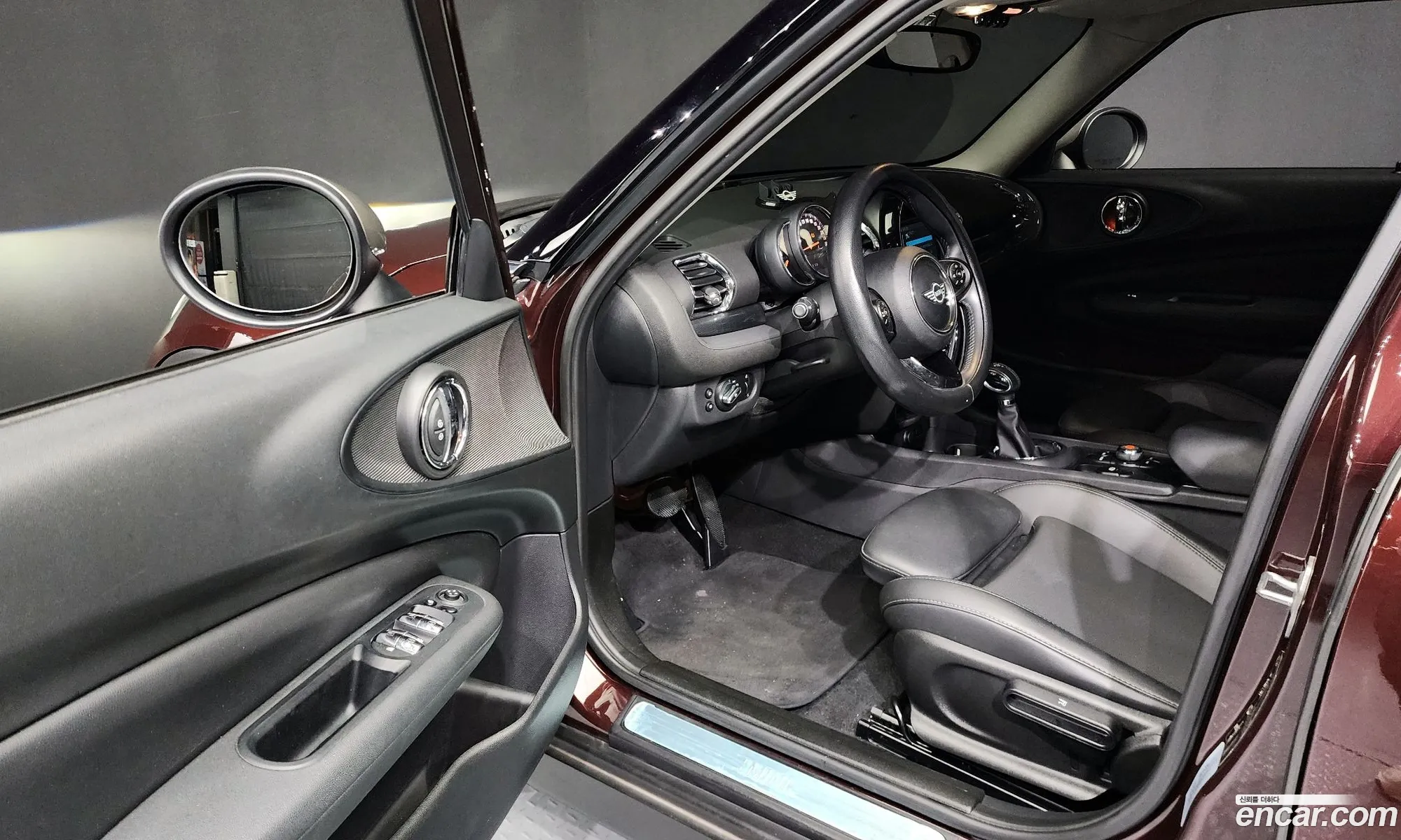 Mini Cooper Clubman 2018 WMWLN5105K2H74746 — 23