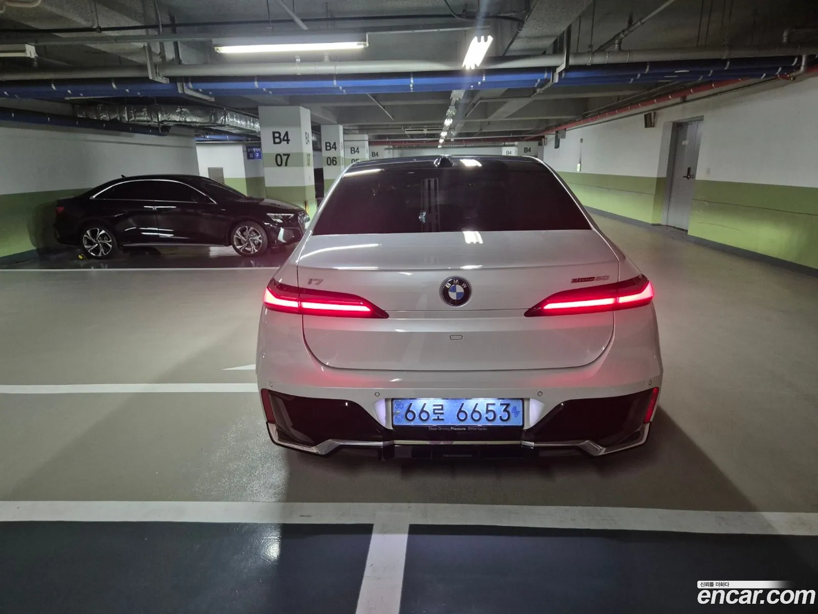 BMW i7 2023 — 2