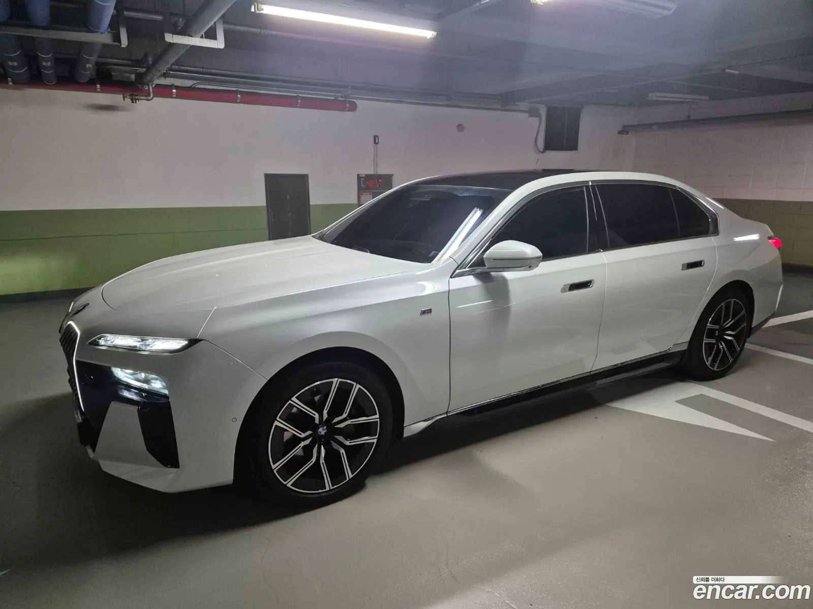 BMW i7 2023 — 9
