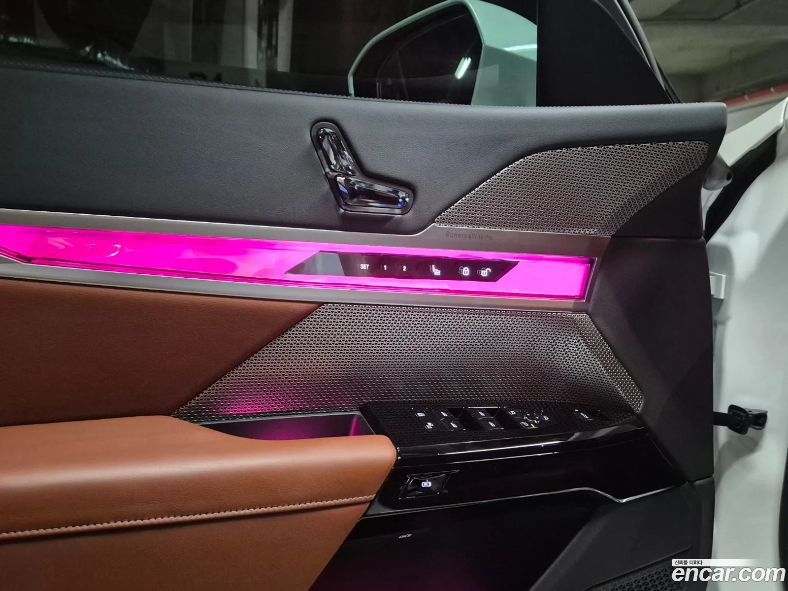 BMW i7 2023 — 17