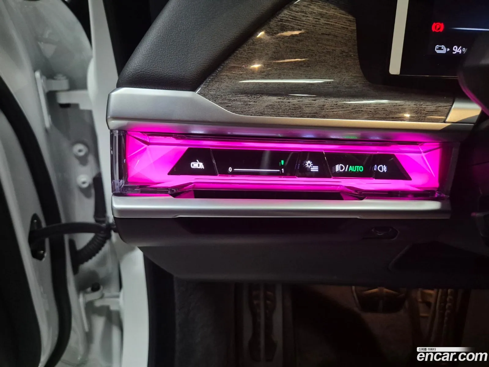 BMW i7 2023 — 18