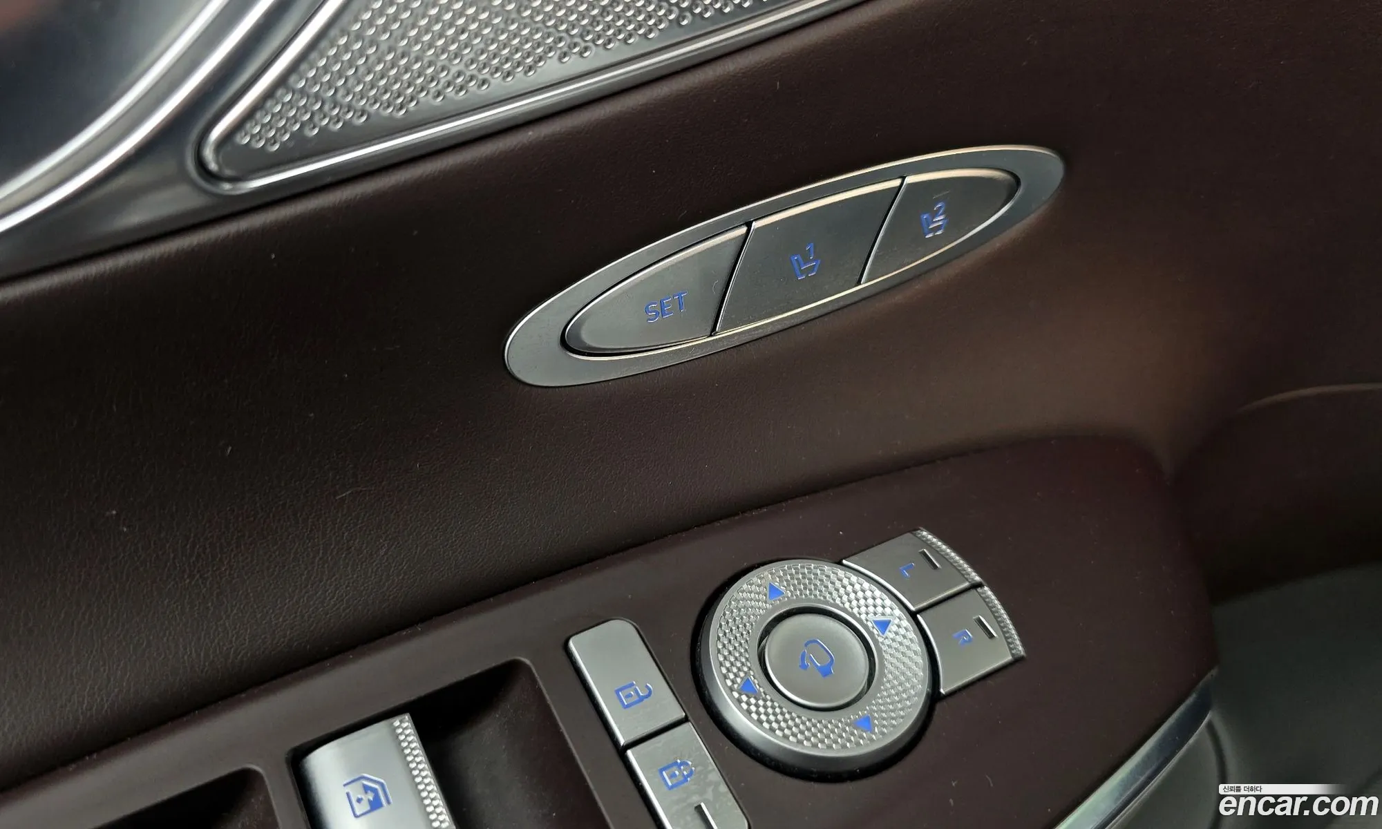 Genesis GV70 2022 — 18