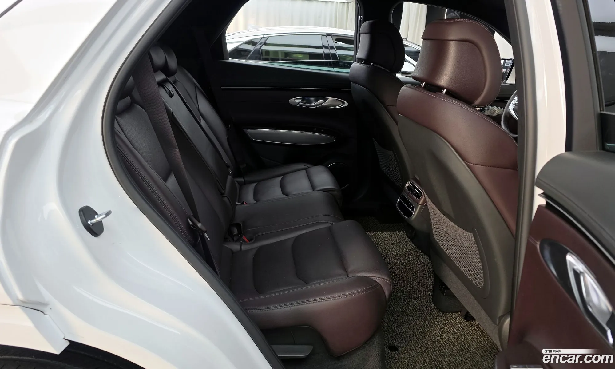 Genesis GV70 2022 — 6