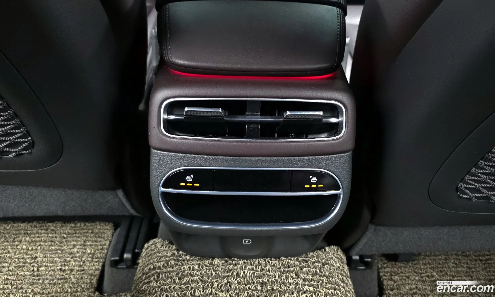 Genesis GV70 2022 — 10