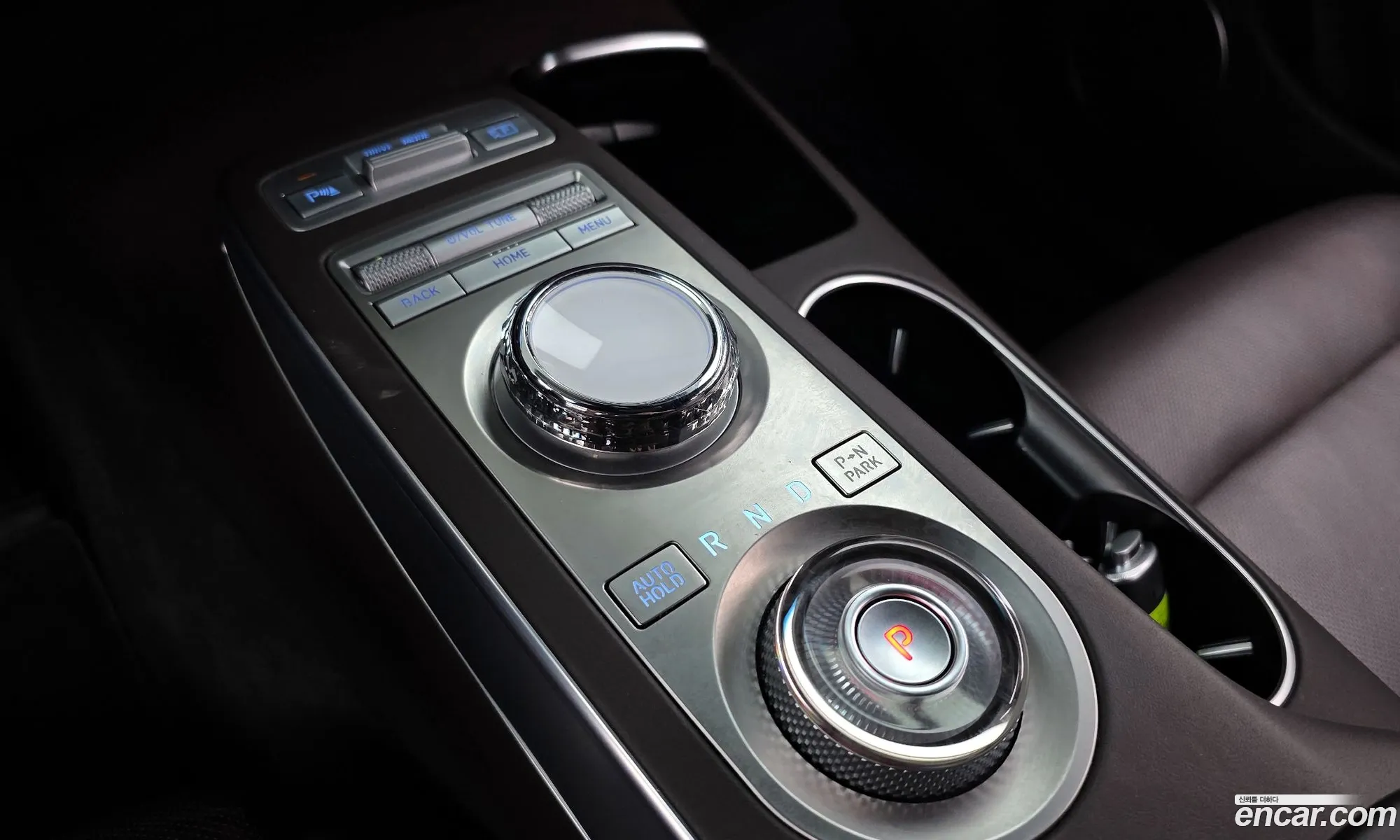 Genesis GV70 2022 — 27