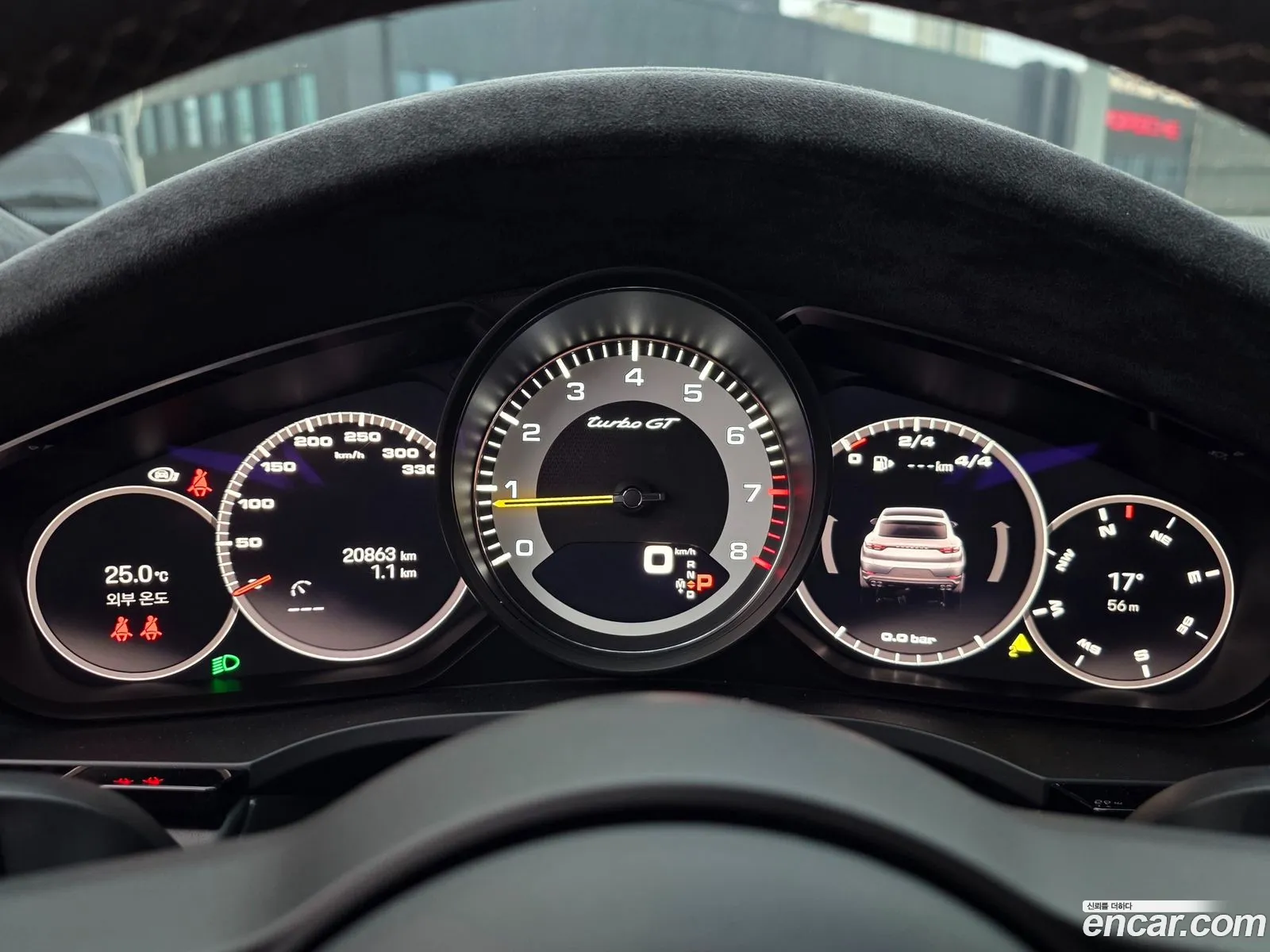 Porsche Cayenne 2022 — 16