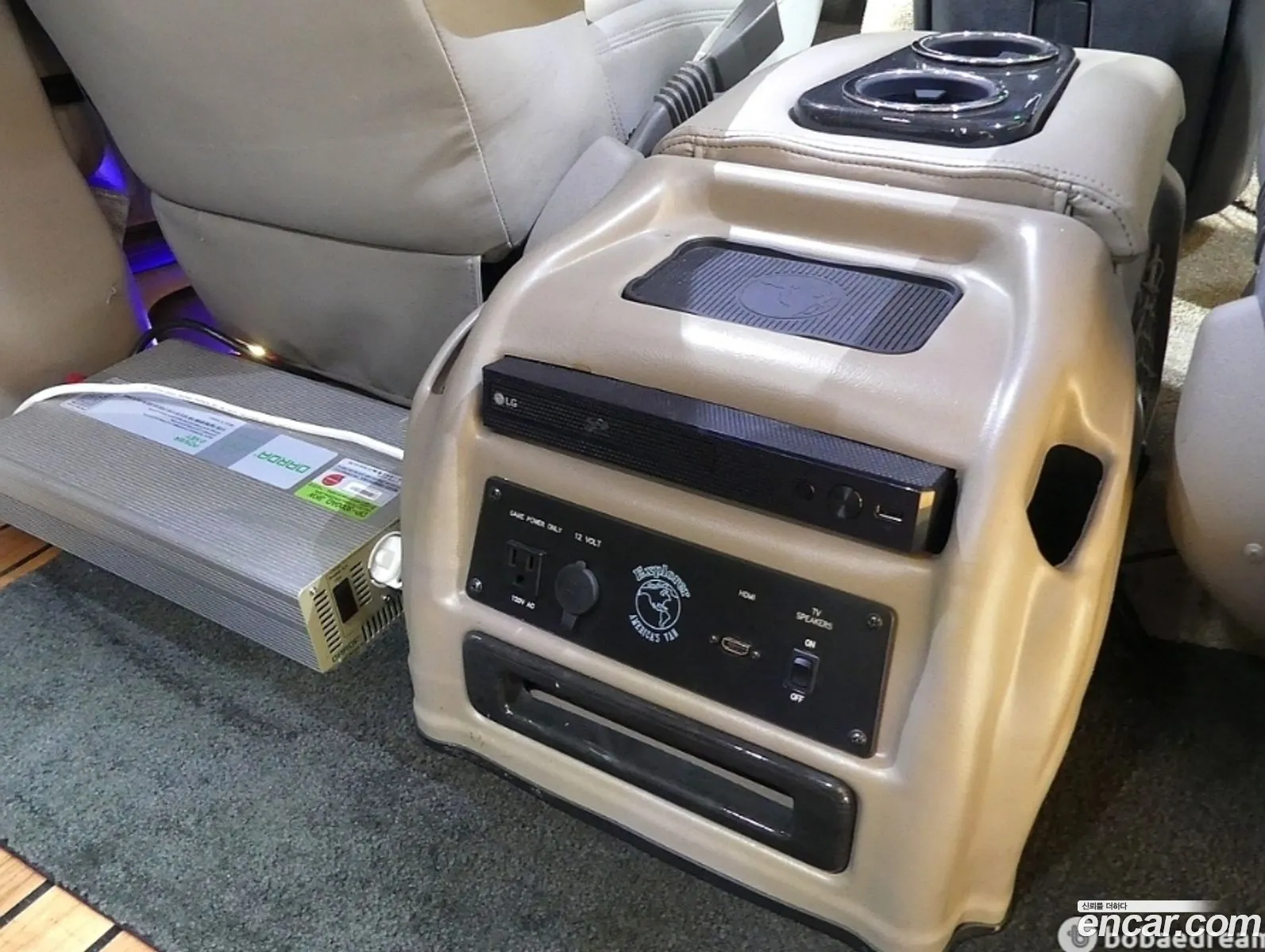 Chevrolet Express Van 2021 — 7