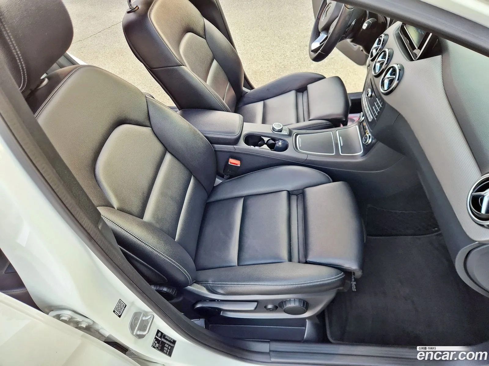 Mercedes-Benz B-Class W246 2016 — 15