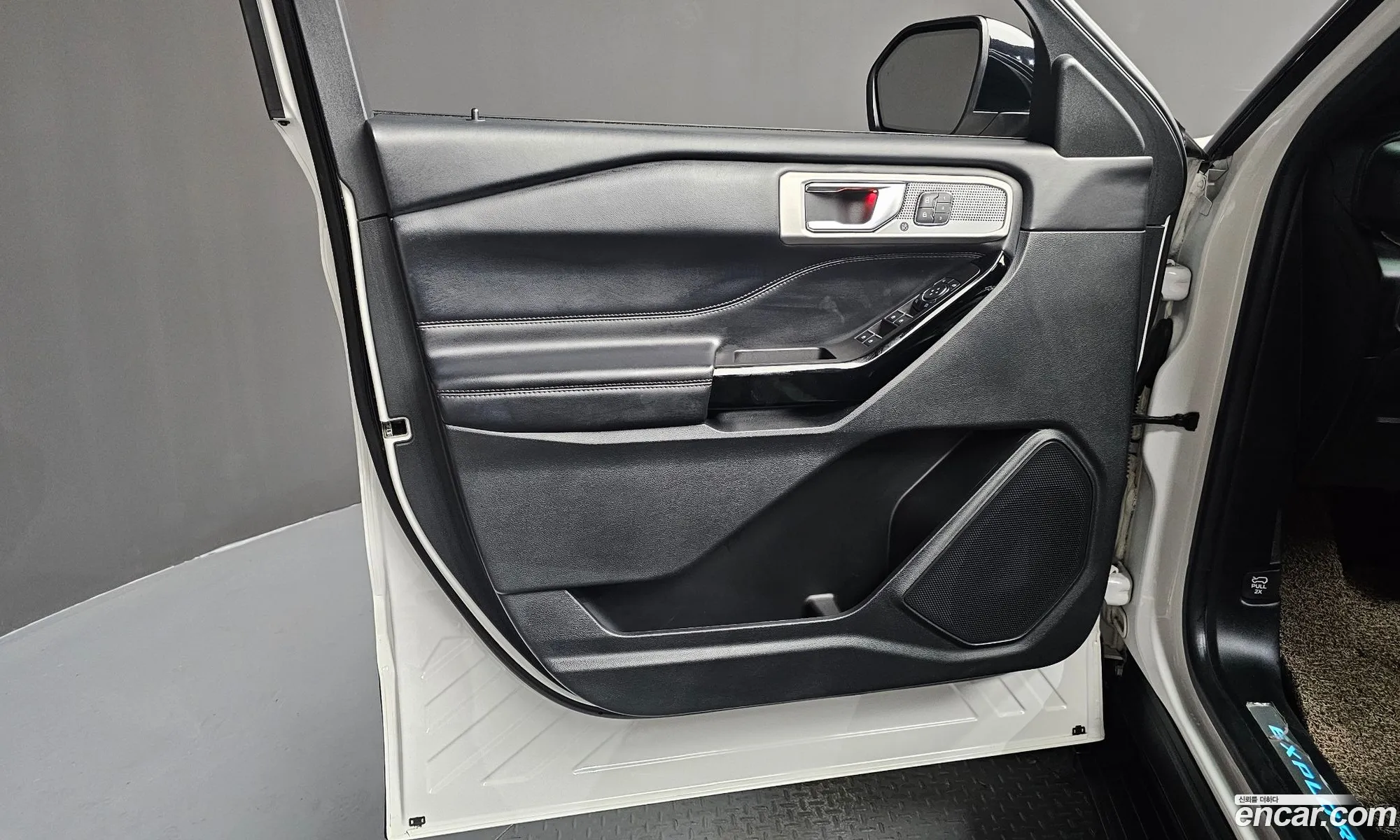 Ford Explorer 6th Gen 2022 — 29