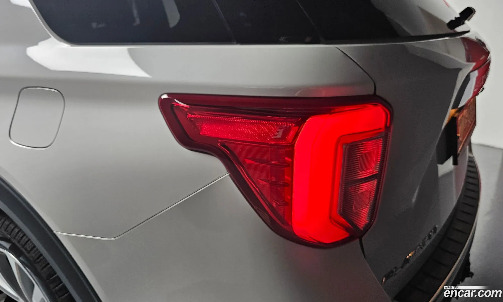 Ford Explorer 6th Gen 2022 — 30