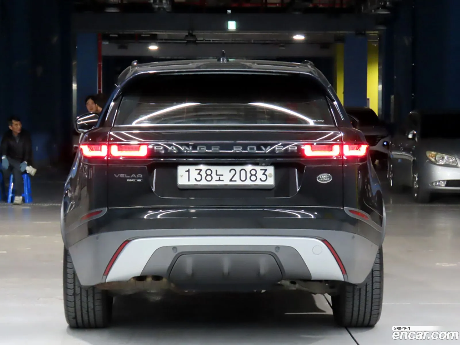Land Rover Range Rover Velar 2019 — 13