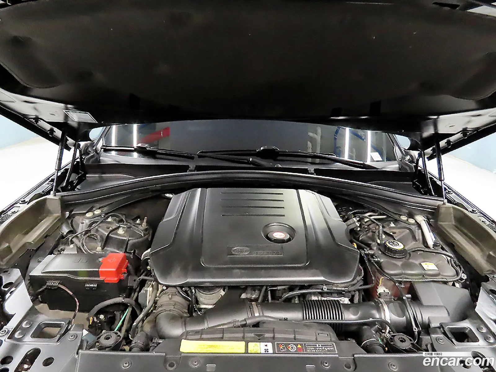 Land Rover Range Rover Velar 2019 — 6