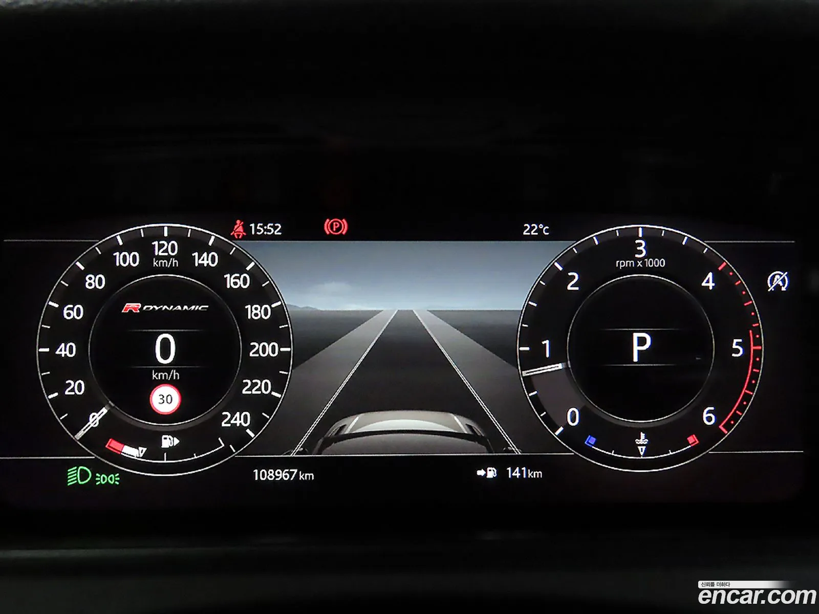 Land Rover Range Rover Velar 2019 — 11