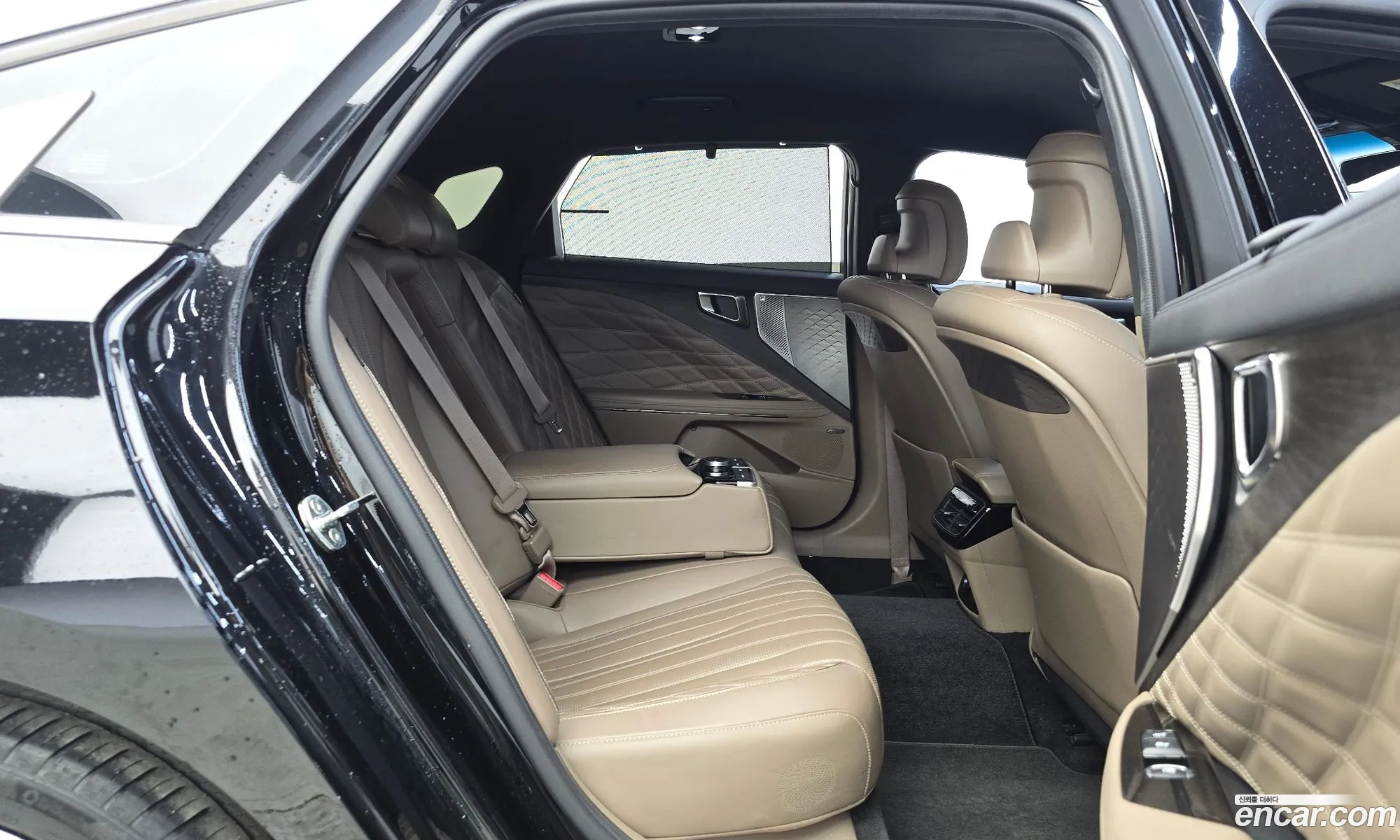 Kia K8 2021 — 32