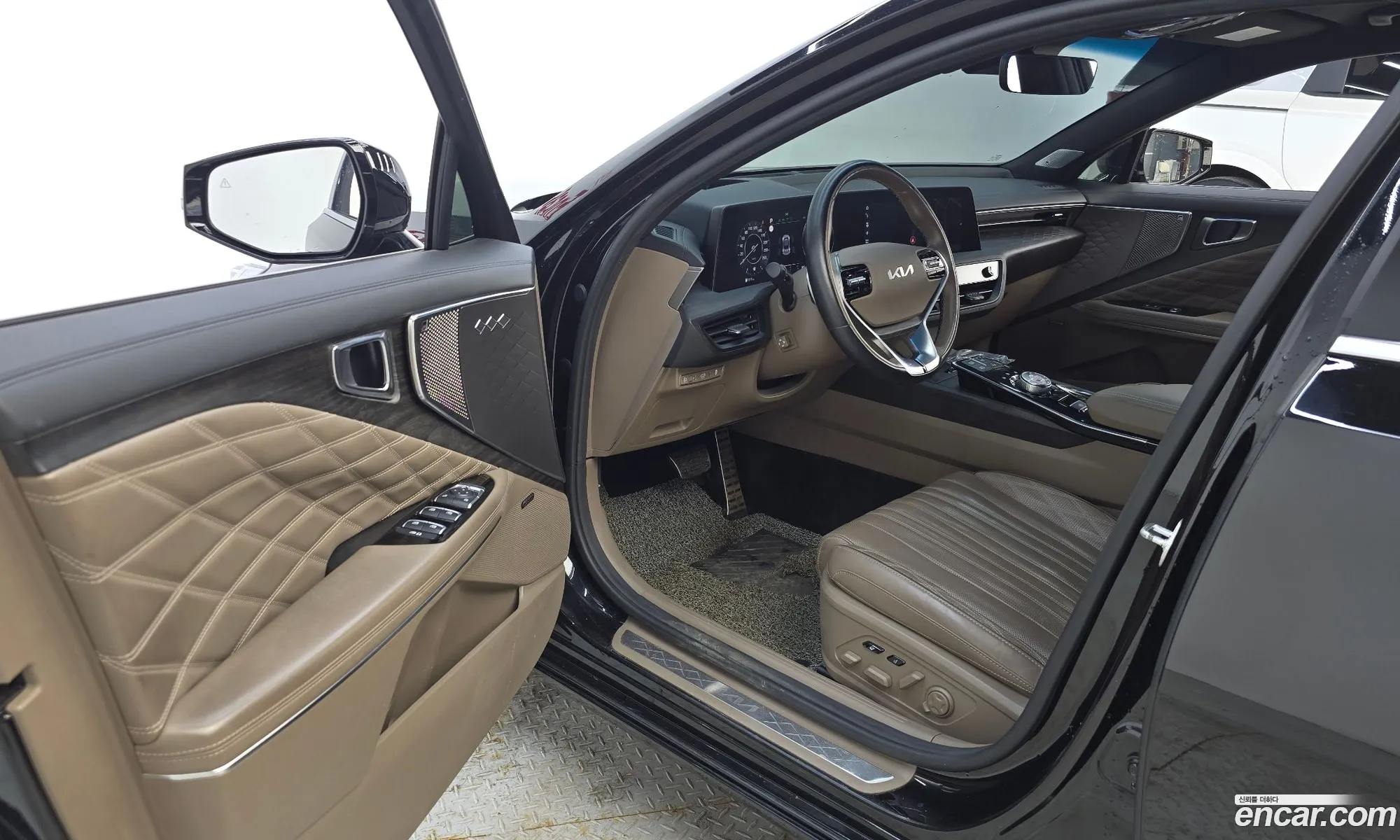 Kia K8 2021 — 10