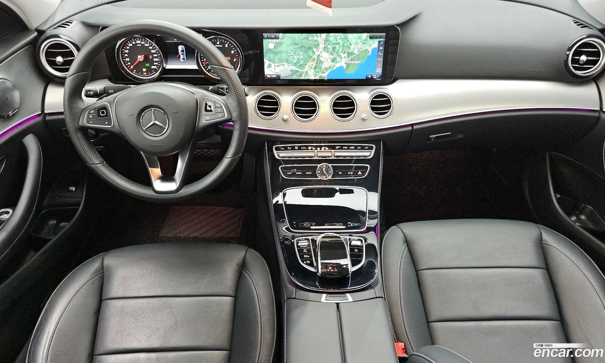 Mercedes-Benz E-Class W213 2018 WDDZF4CB8JA380703 — 27