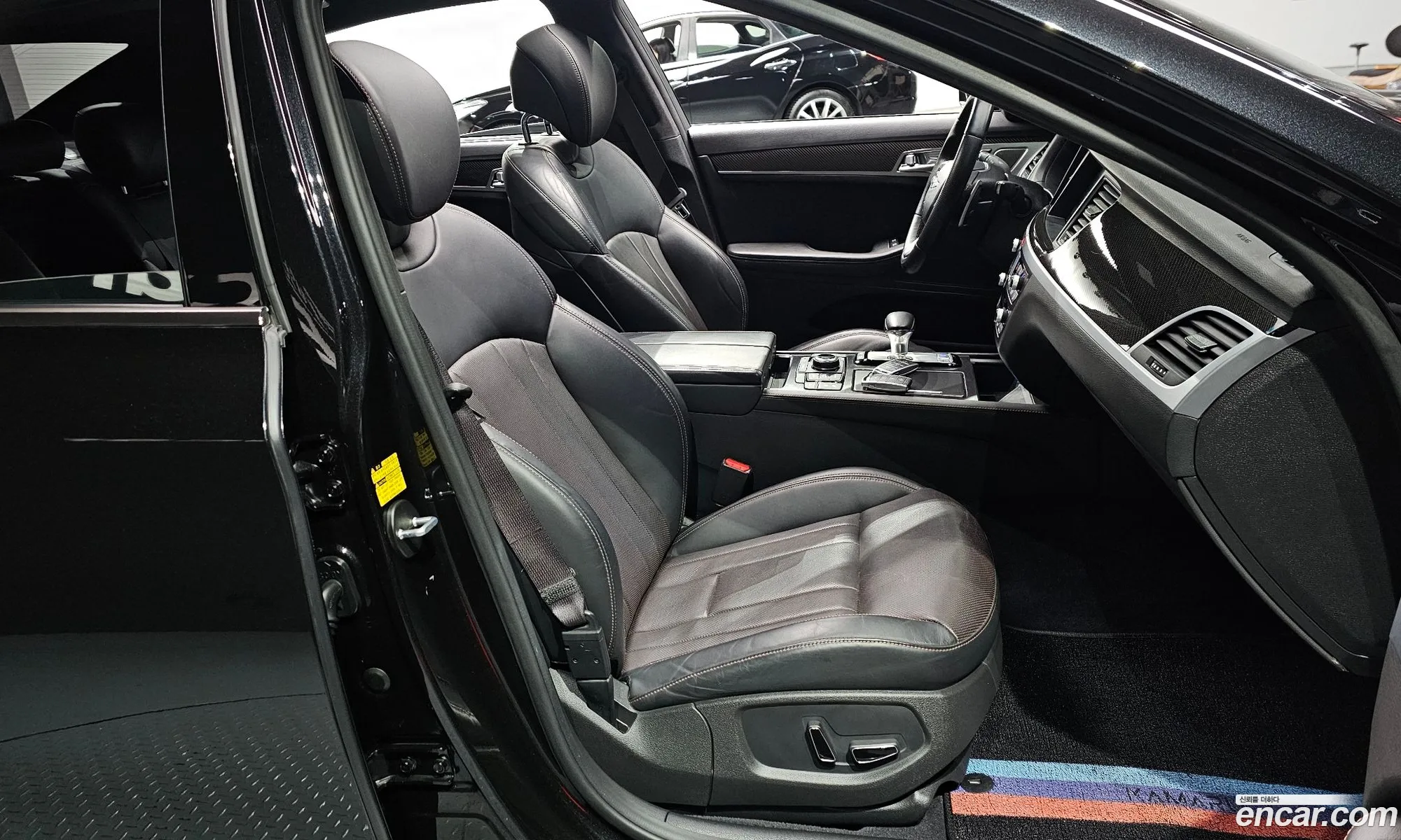 Genesis G80 2017 — 17