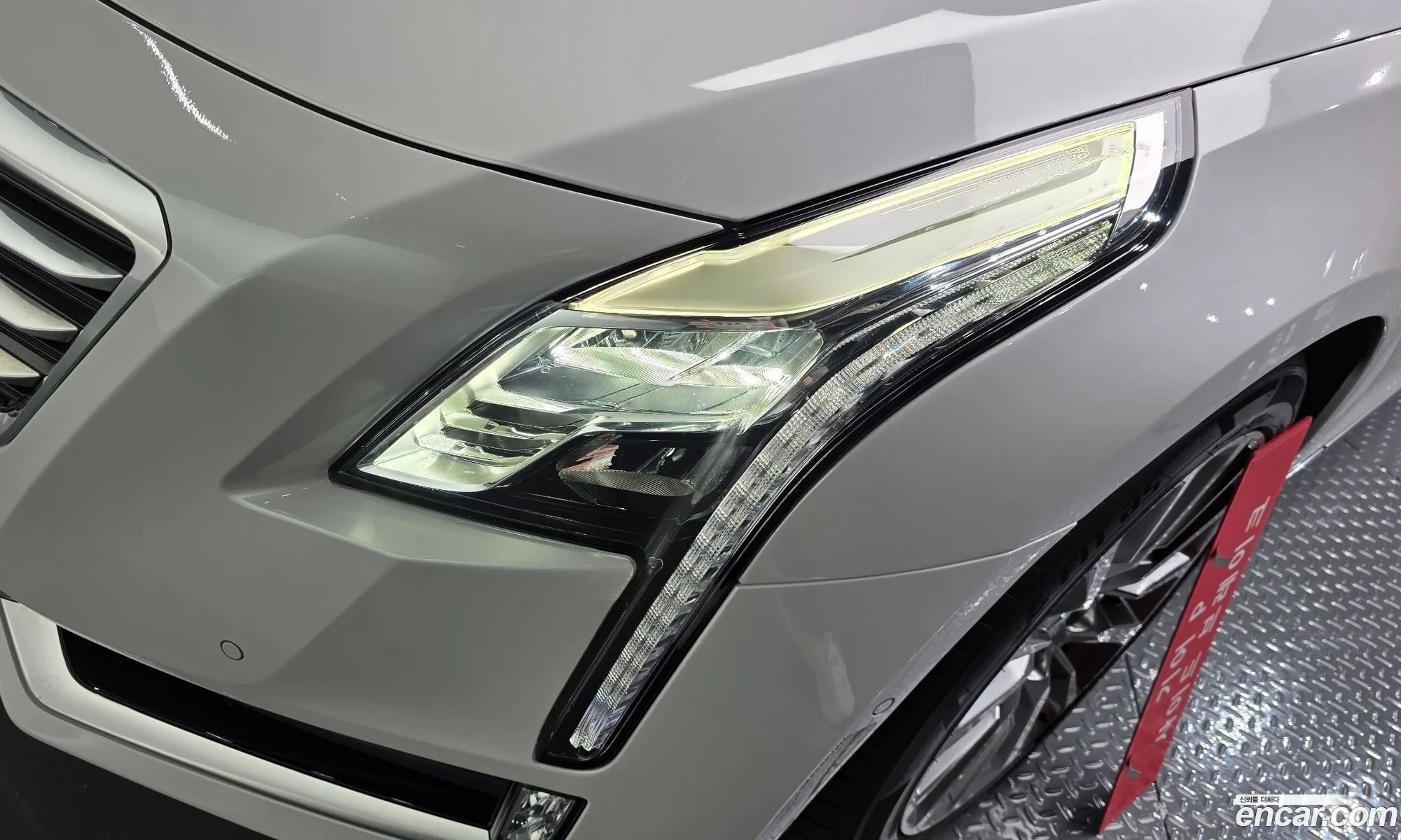 Cadillac CT6 2018 — 28