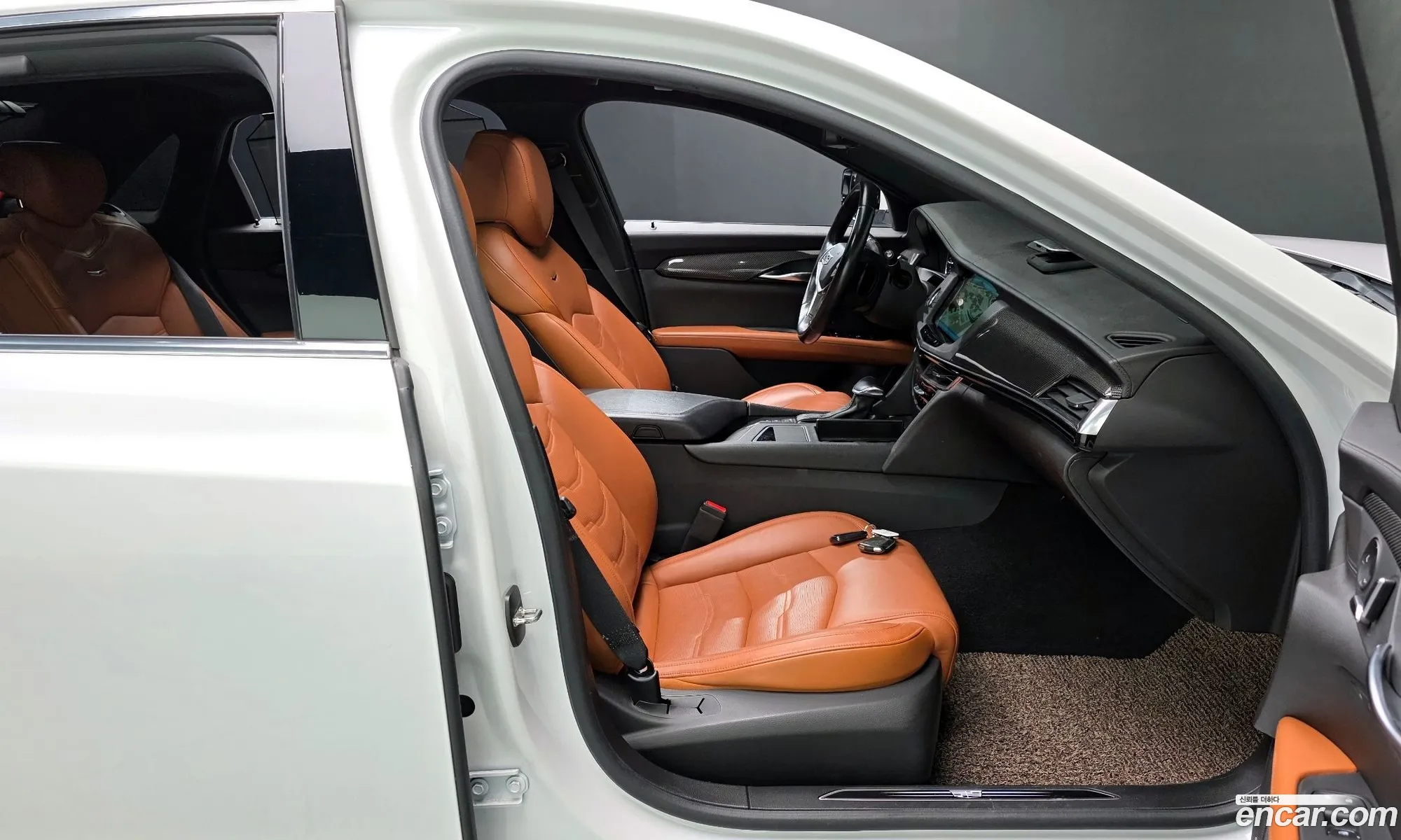 Cadillac CT6 2018 — 32
