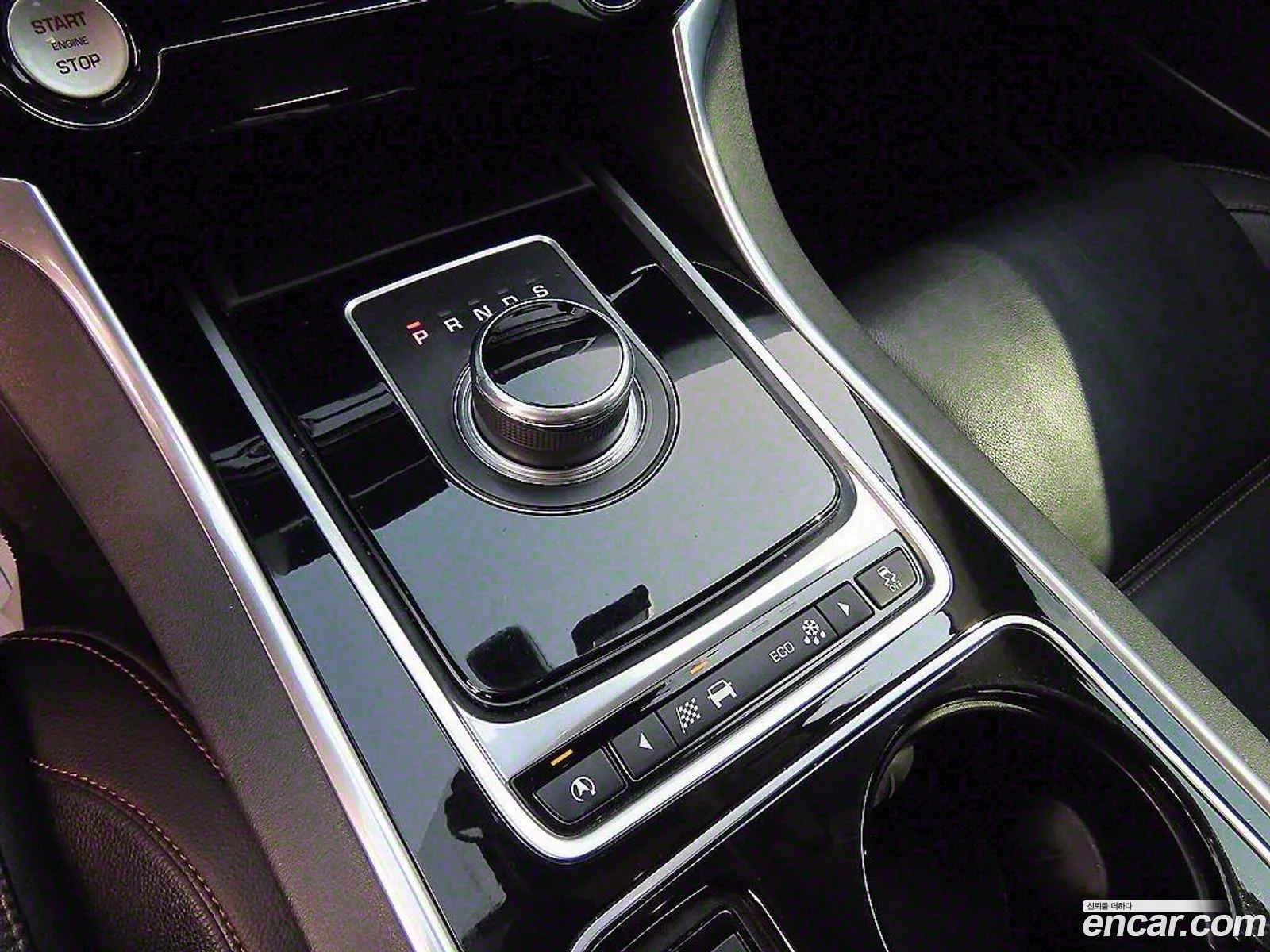 Jaguar XE 2017 — 9