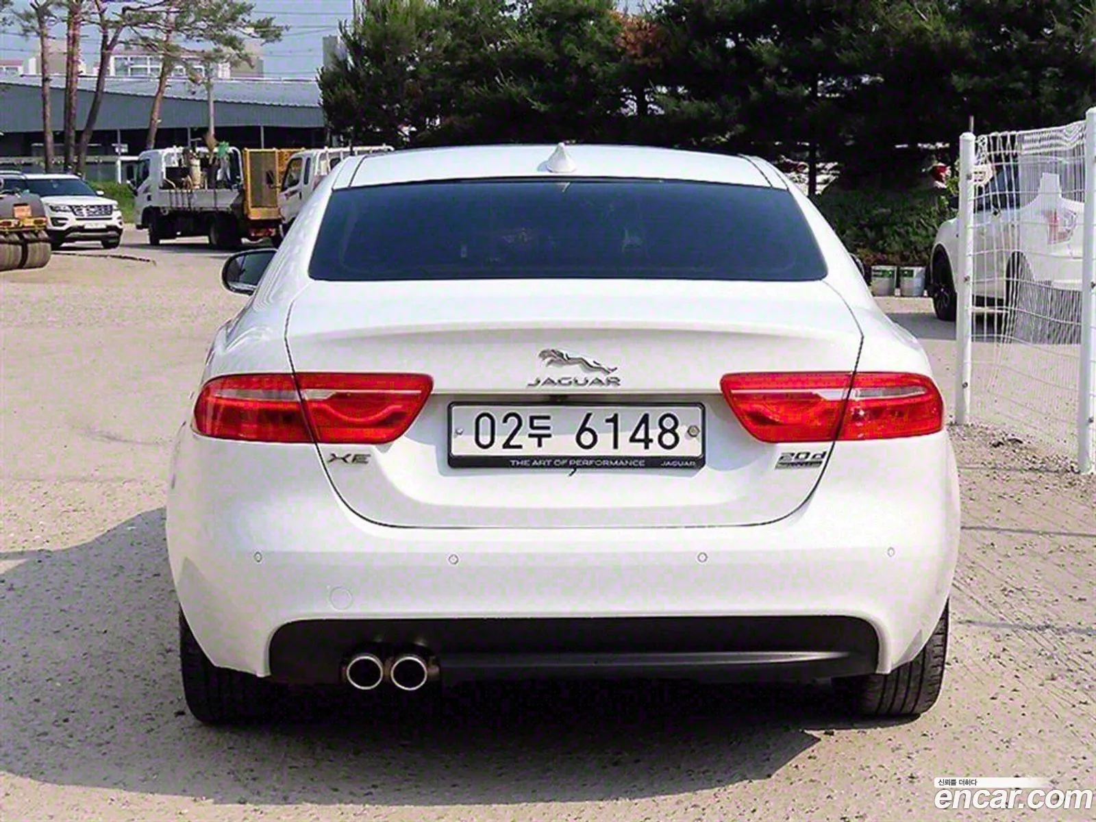 Jaguar XE 2017 — 18