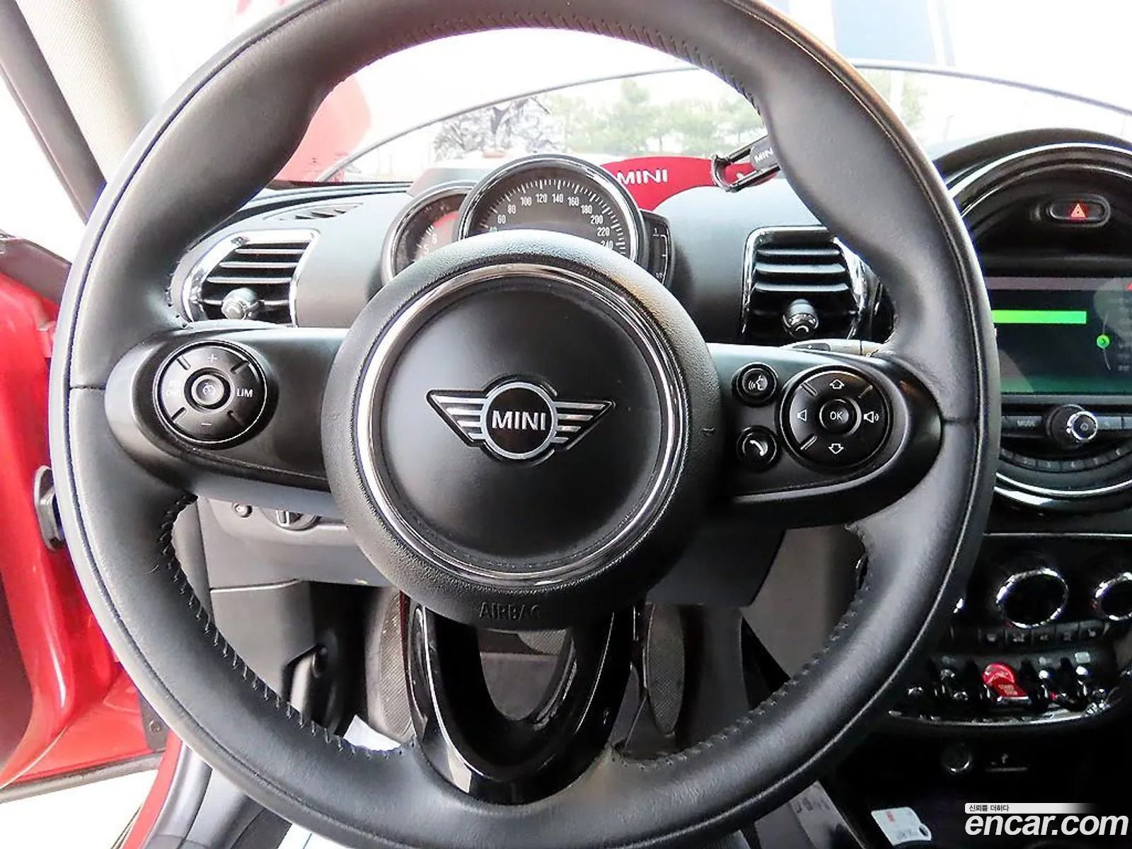Mini Cooper Clubman 2019 — 2