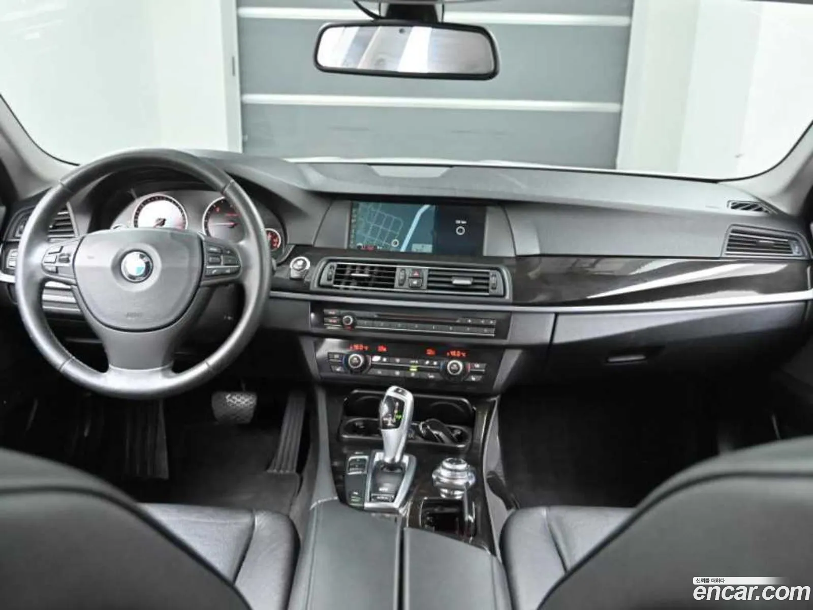 BMW 5 Series 2012 — 17