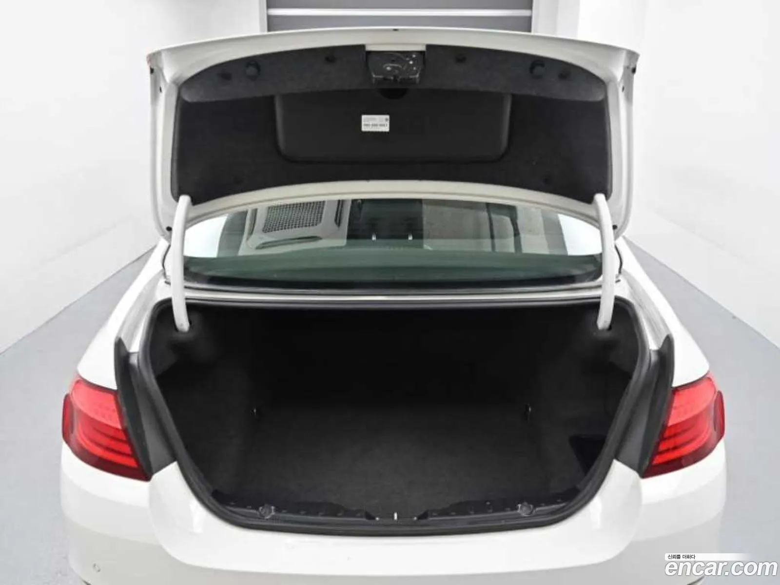 BMW 5 Series 2012 — 2