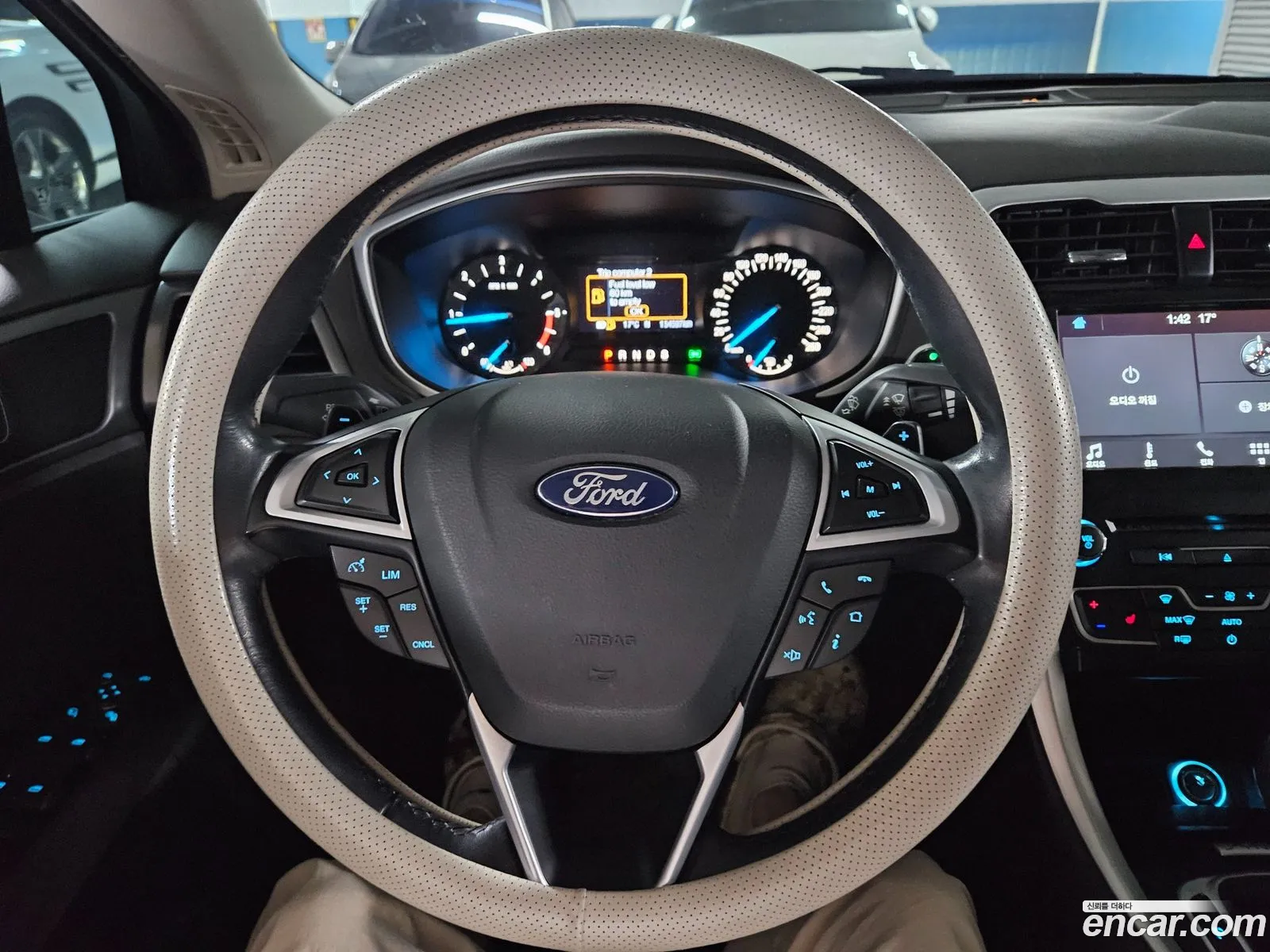 Ford Mondeo 2017 — 12