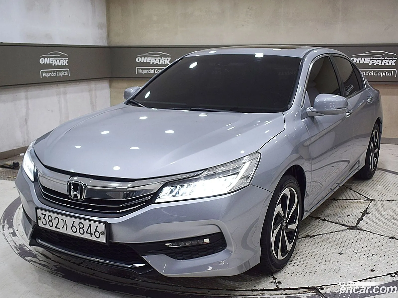 Honda All New Accord 2017 — 19
