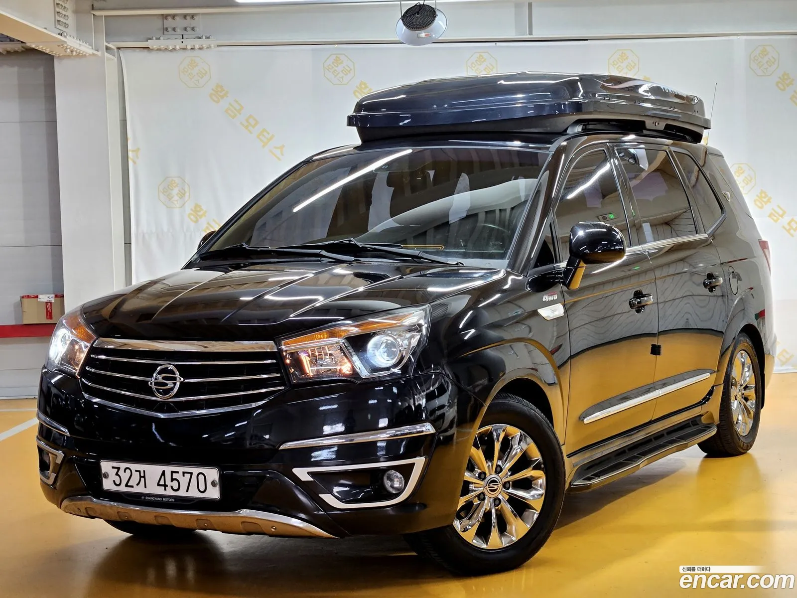 KG Mobility (SsangYong) Korando Turismo 2017 — 18