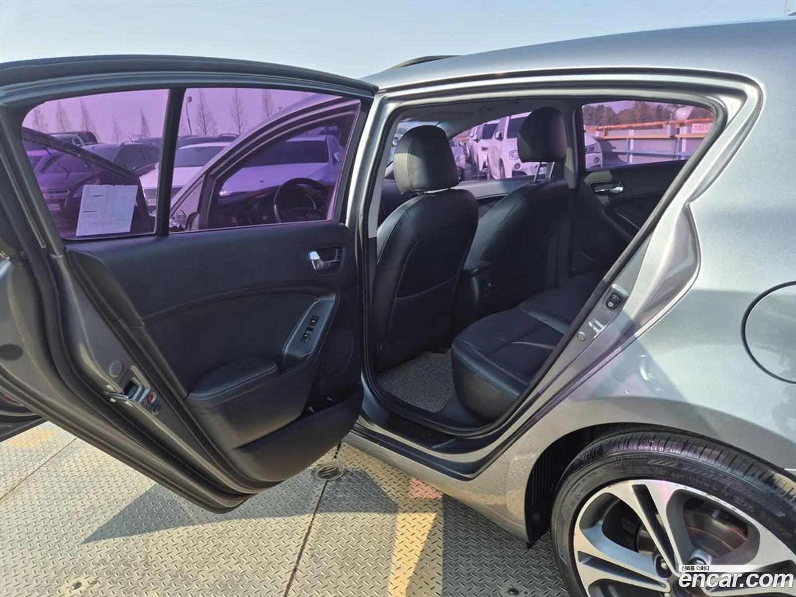 Kia K3 Euro 2014 — 9