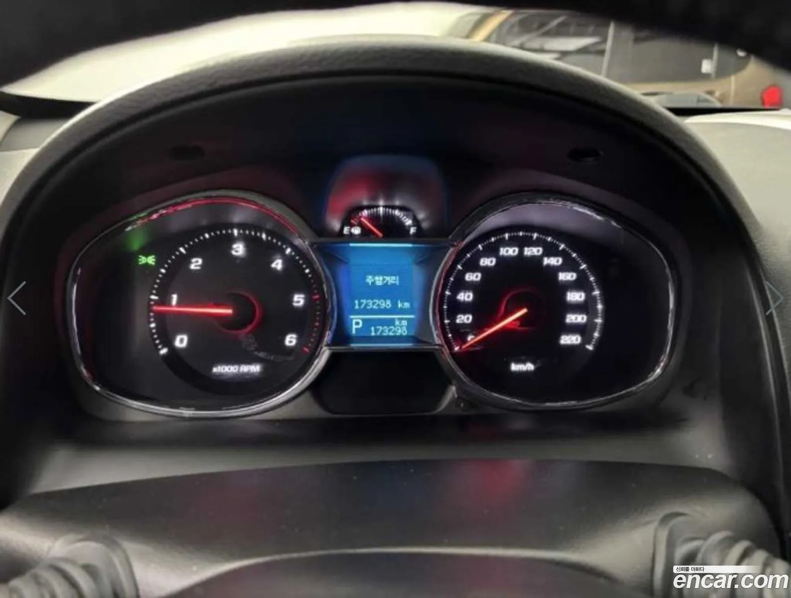 Chevrolet (GM Daewoo) Captiva 2014 — 17