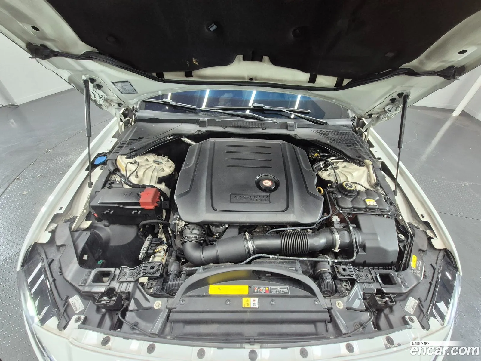 Jaguar XF 2017 — 3