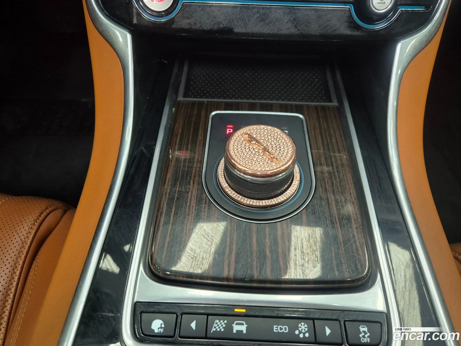 Jaguar XF 2017 — 11