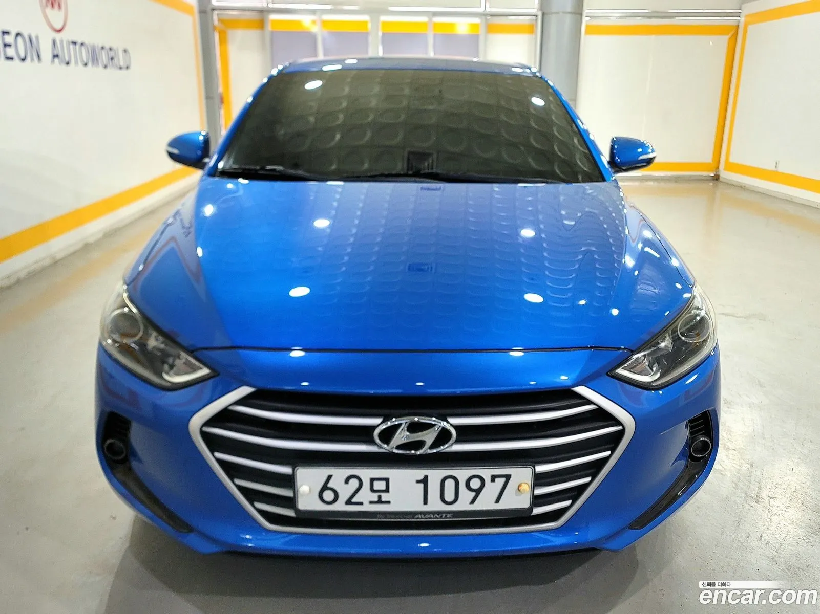Hyundai Elantra AD 2017 — 5