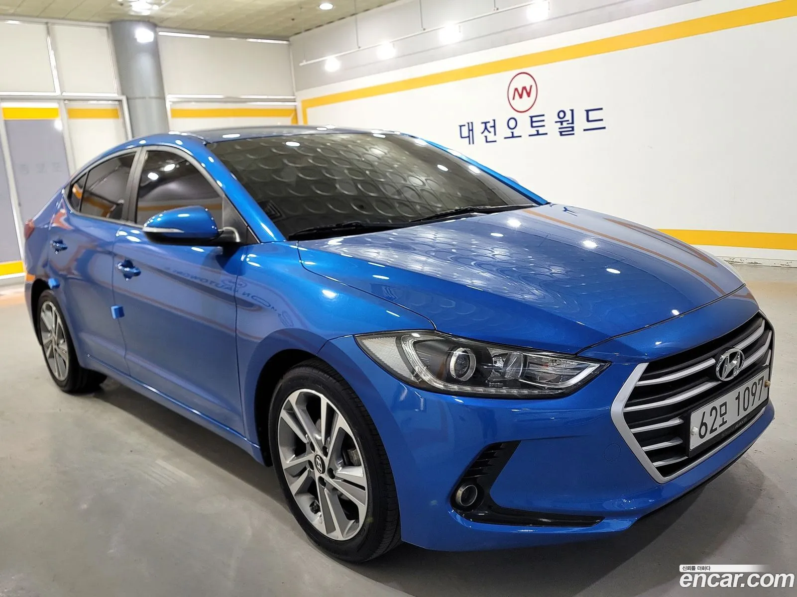 Hyundai Elantra AD 2017 — 20
