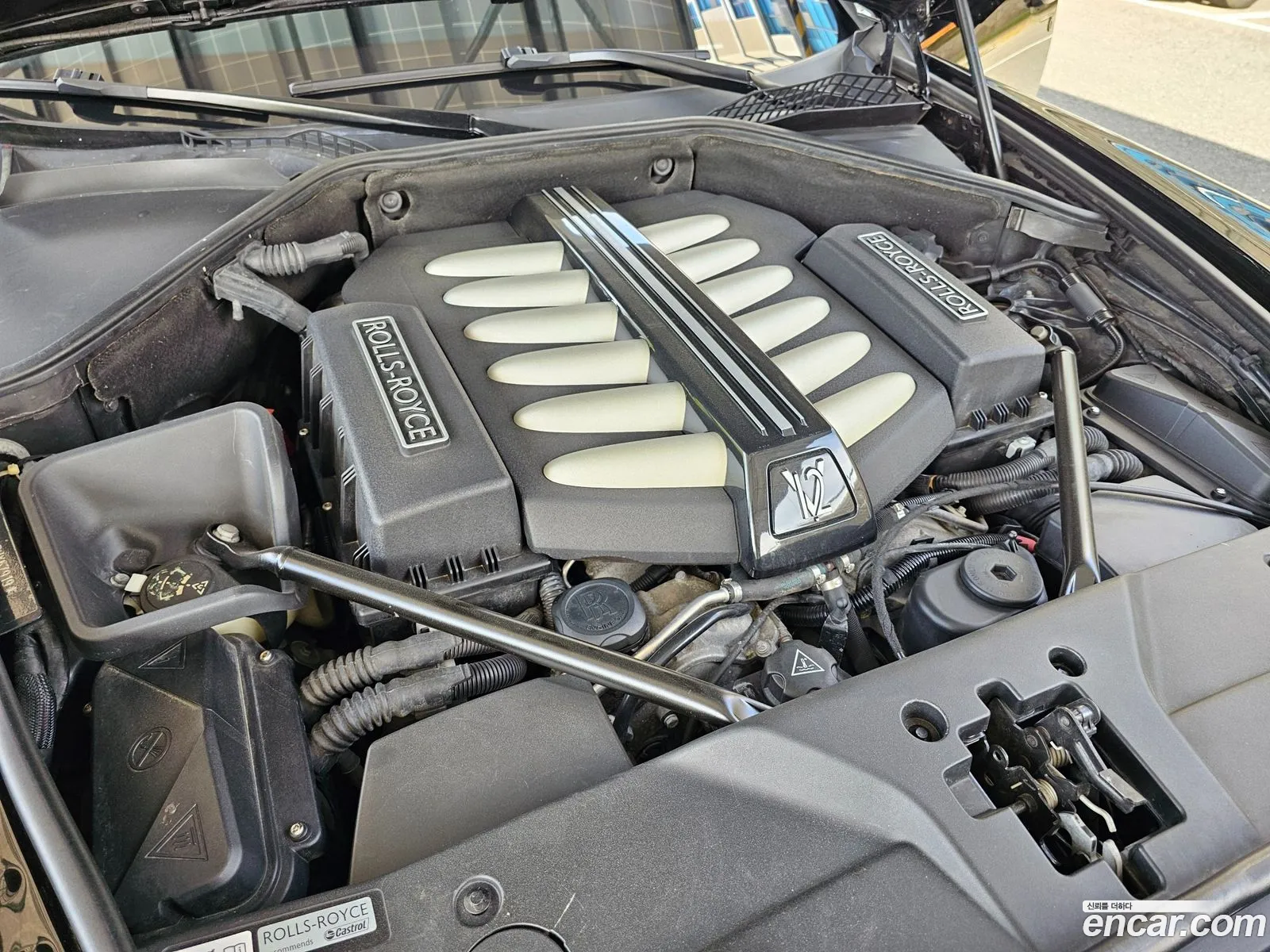 Rolls-Royce Ghost 2013 — 16