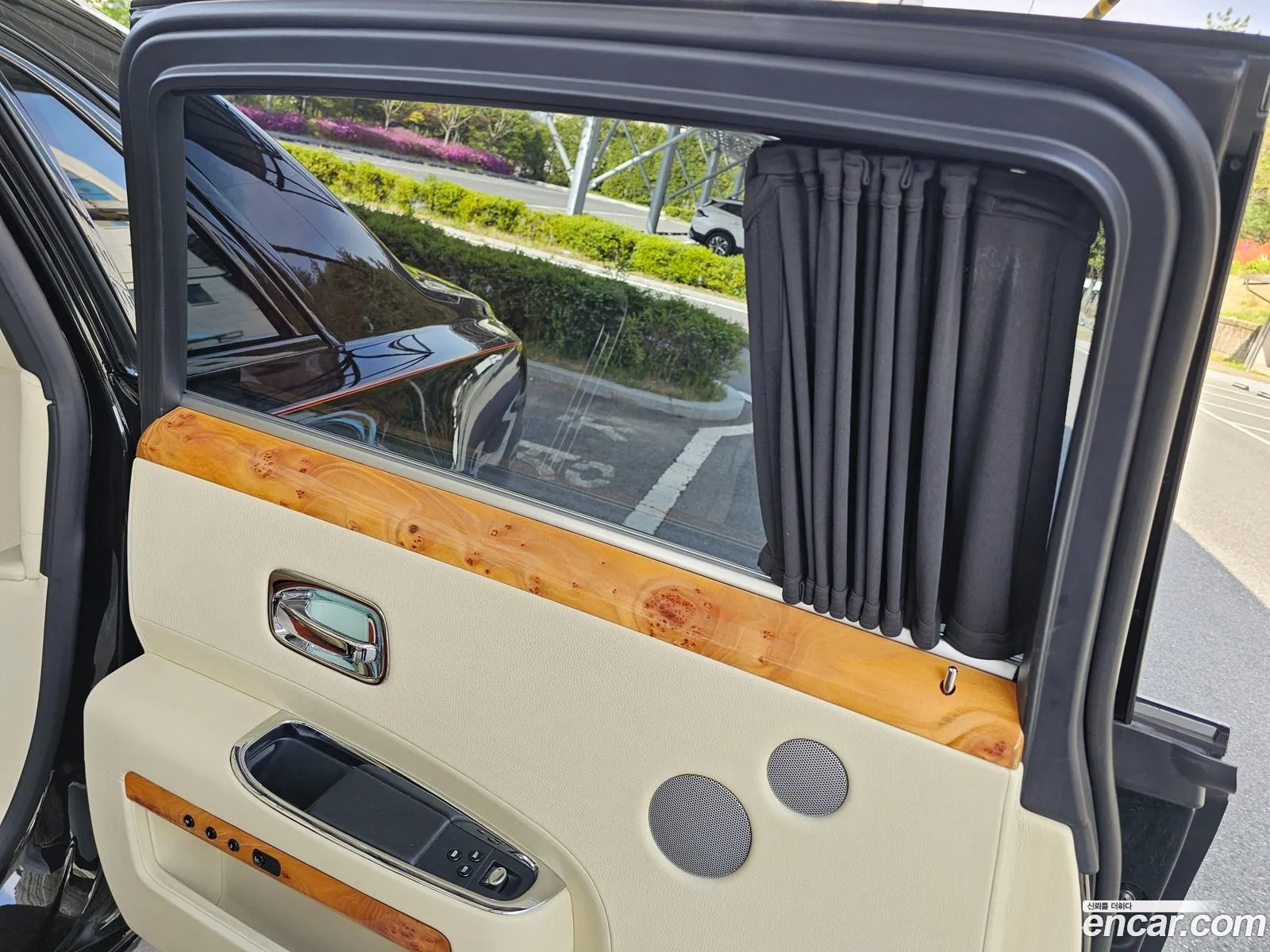 Rolls-Royce Ghost 2013 — 13