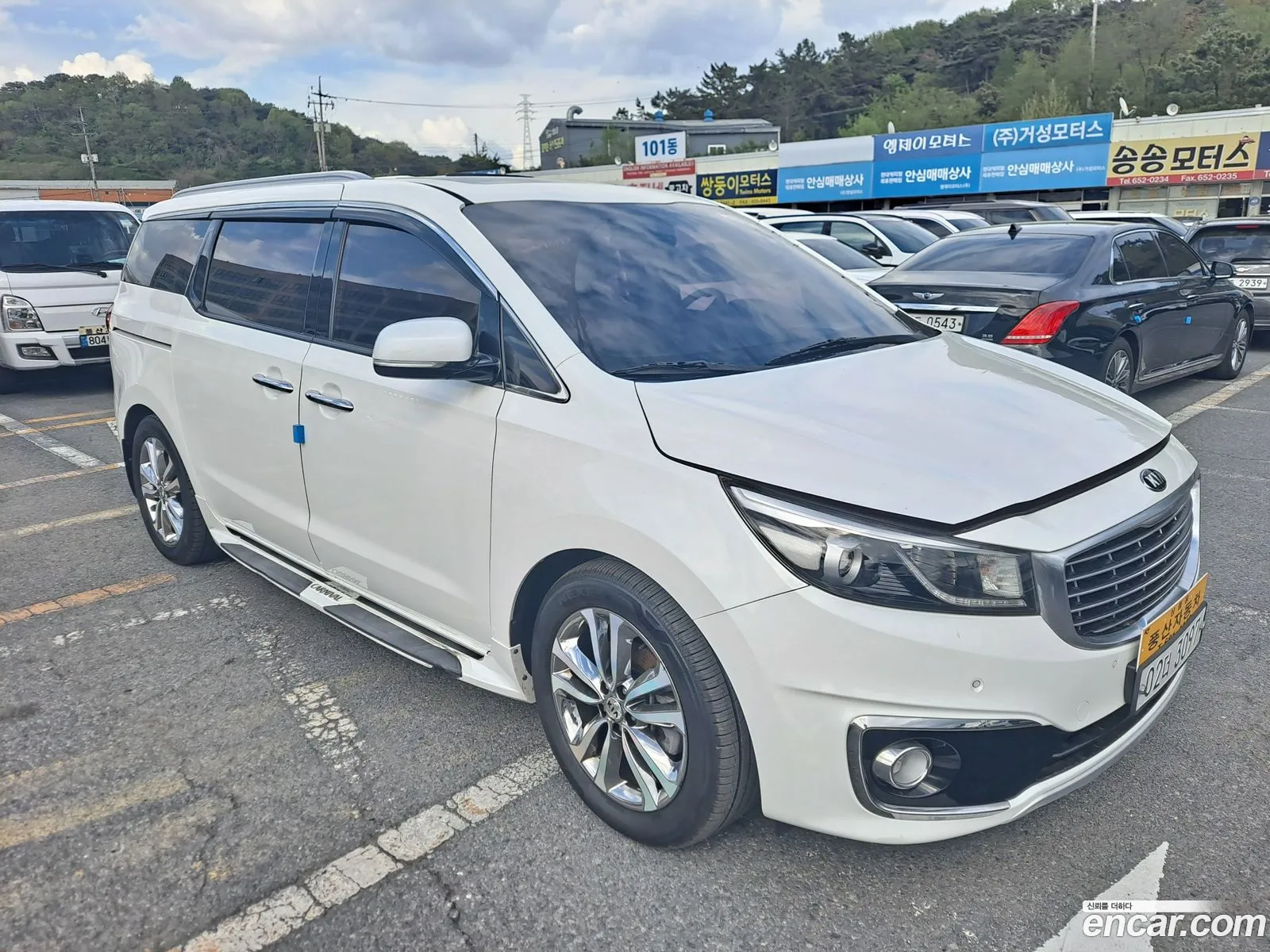 Kia Carnival 2015 — 7