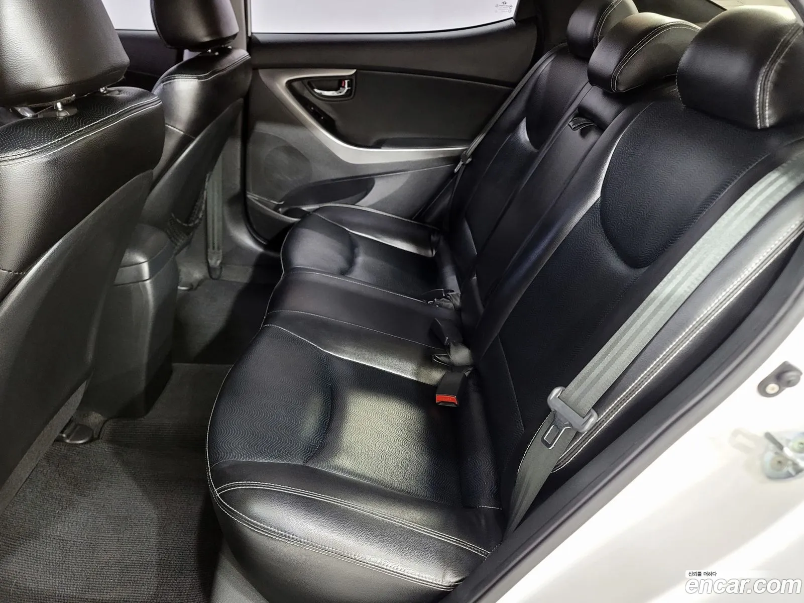 Hyundai Elantra MD 2012 — 10